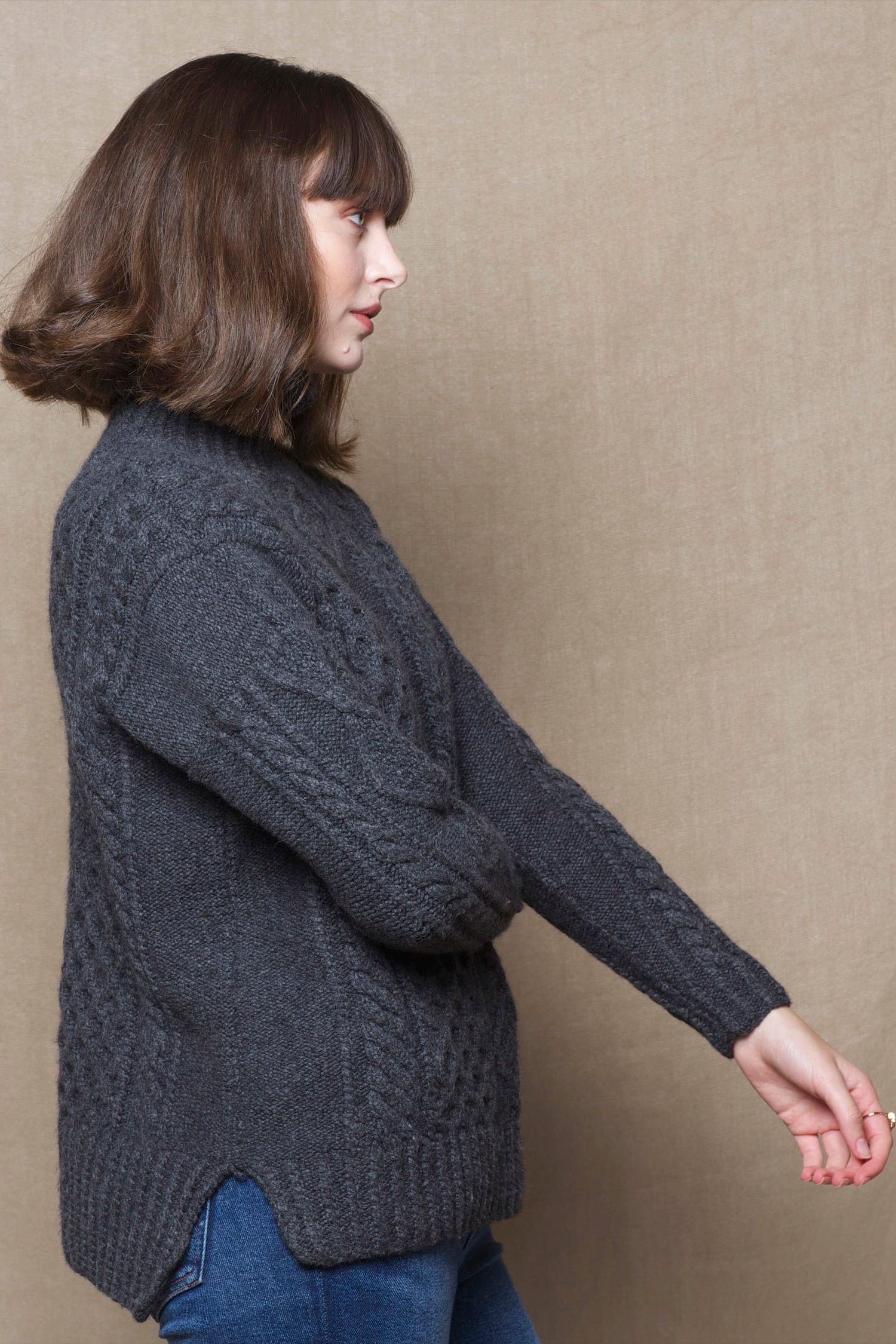 Cashmere Aran Sweater Sweater in Grey