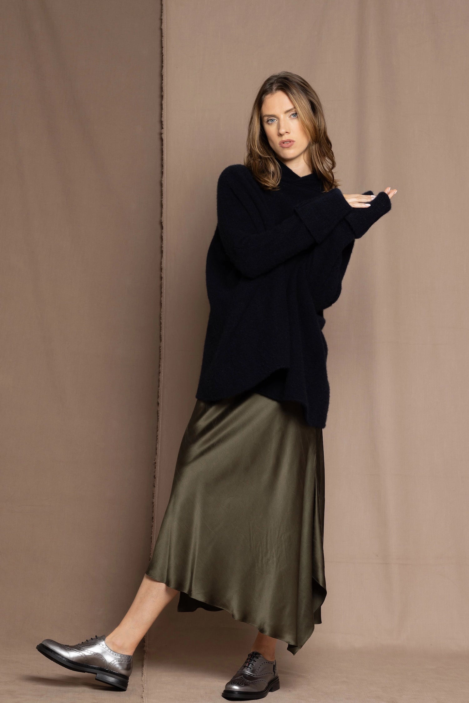 oversized cashmere hoodie sweater