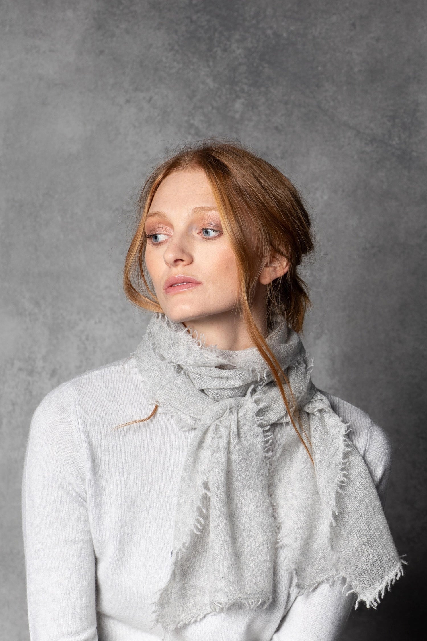 light luxury cashmere scarf in light grey