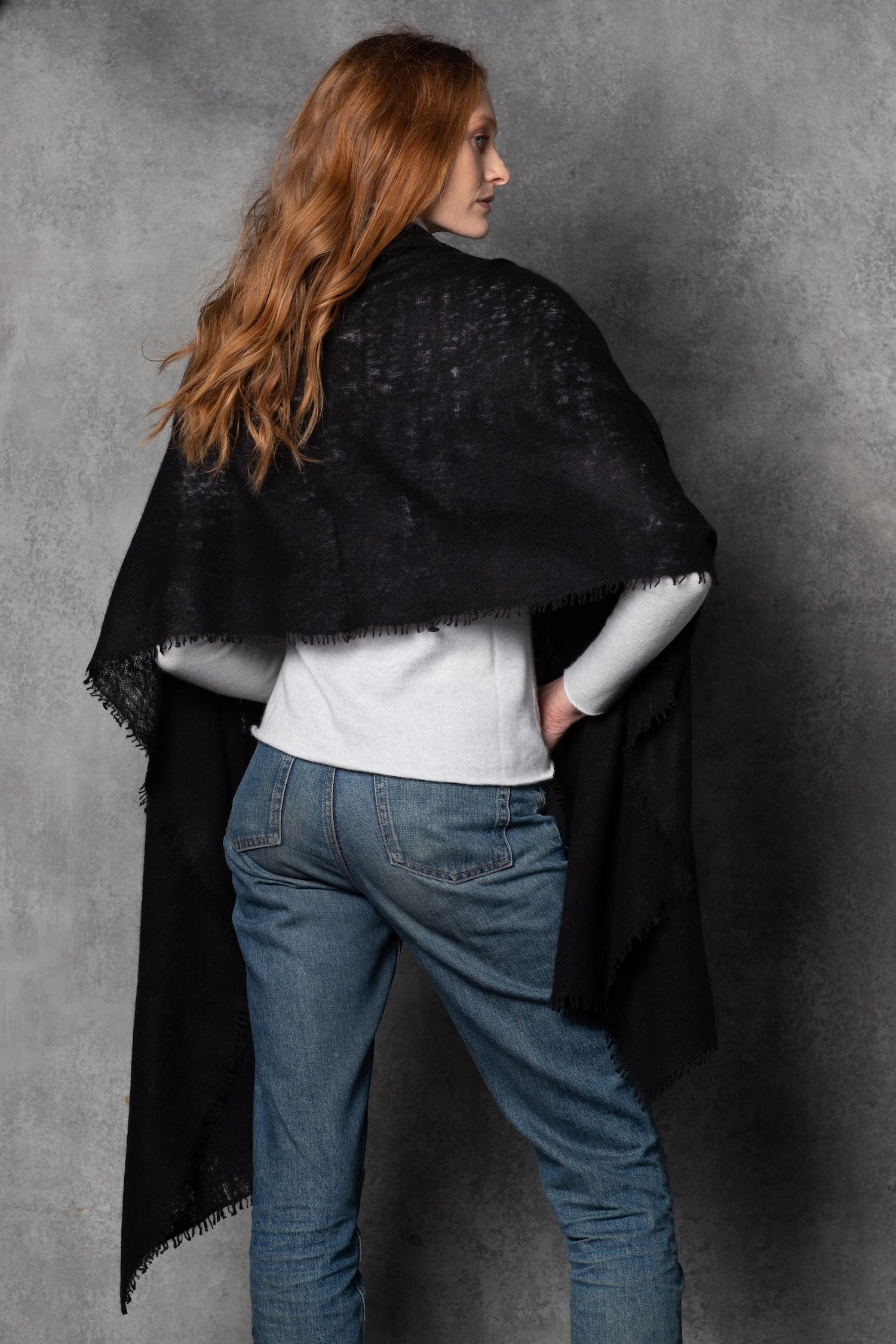 light luxury cashmere wrap in black