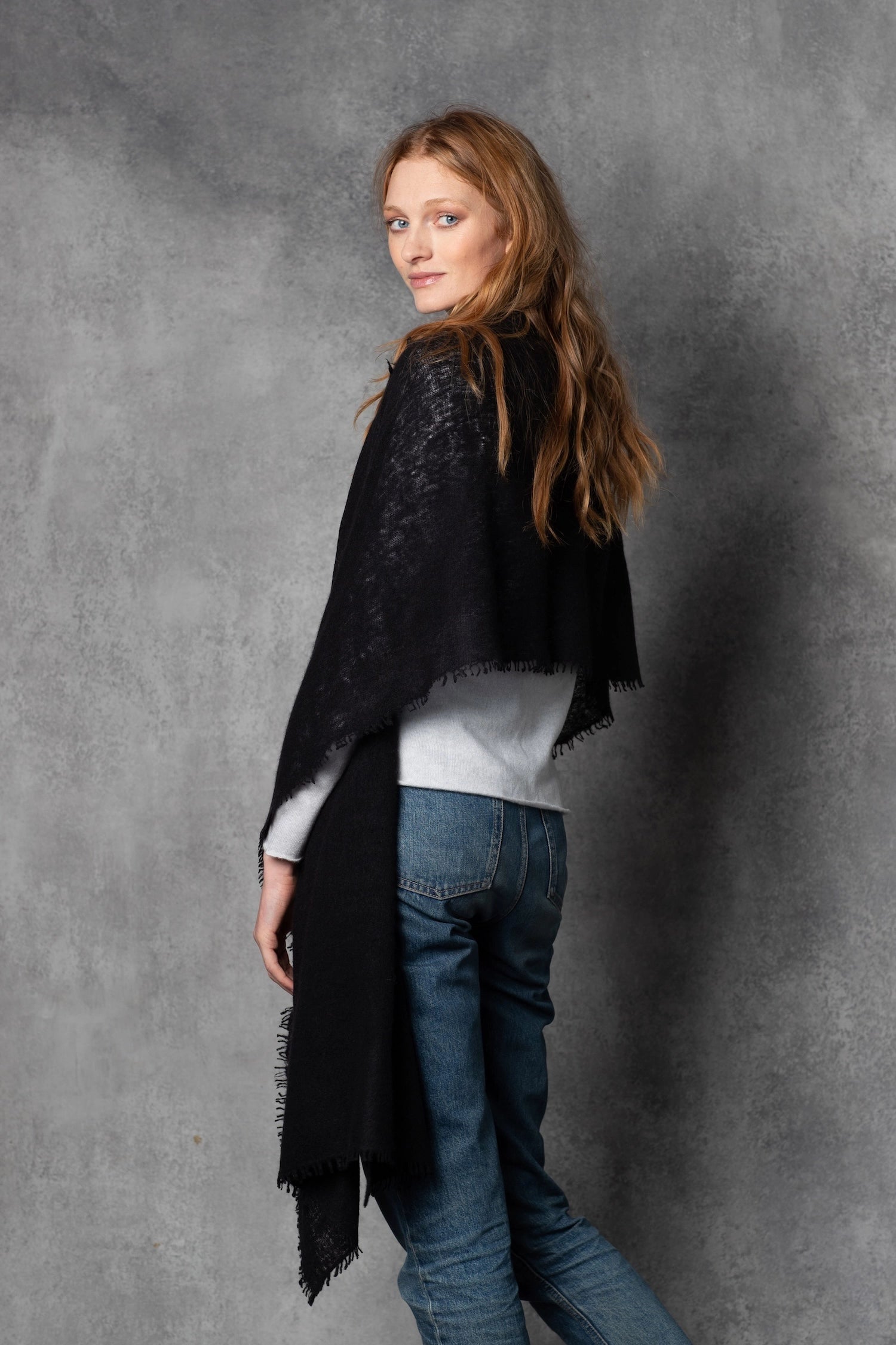 light luxury cashmere wrap in black