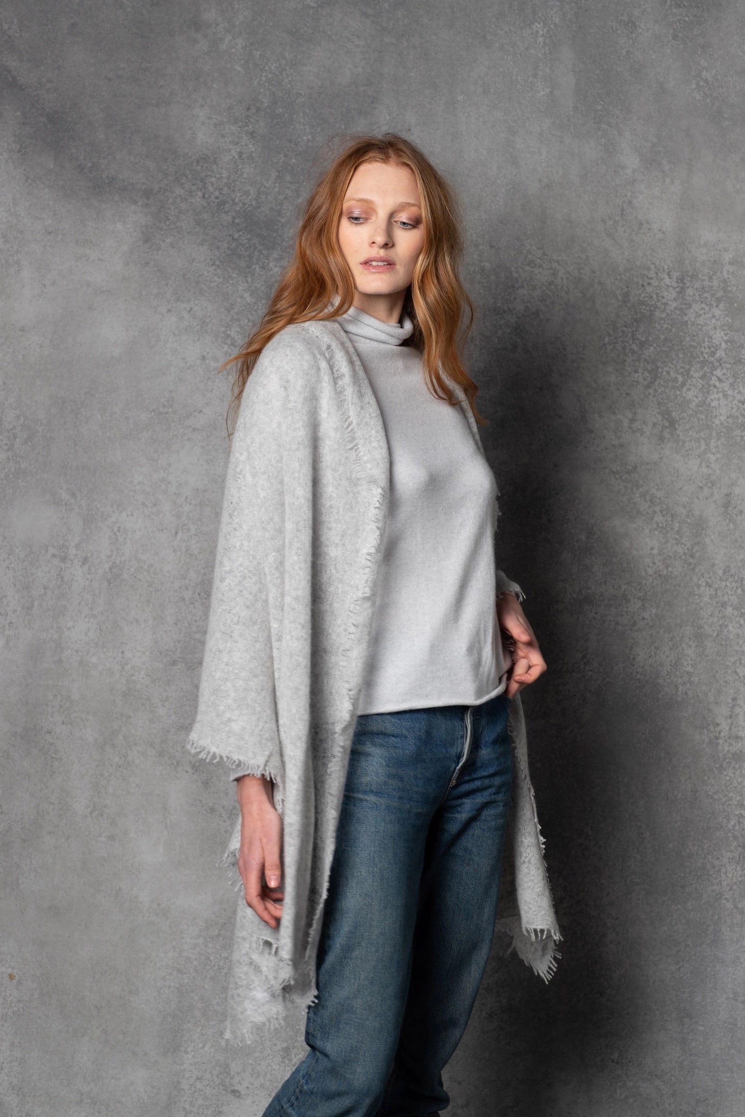 light luxury cashmere wrap in light grey