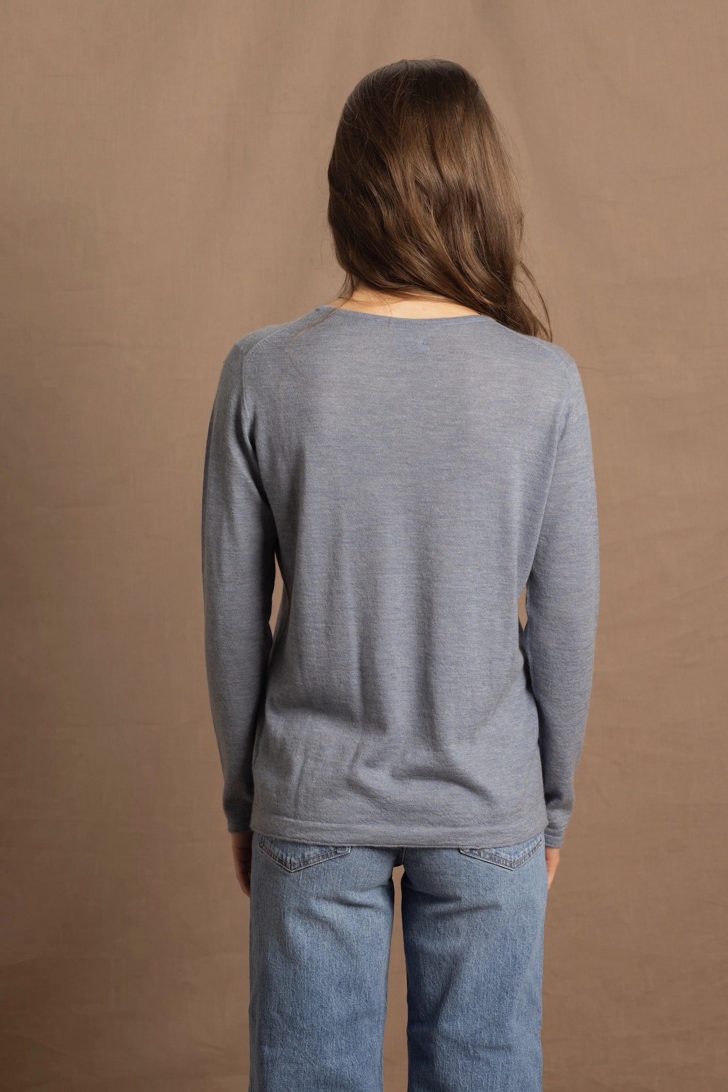 Lightweight Summer Cashmere Crew Neck Sweater in Heron Grey