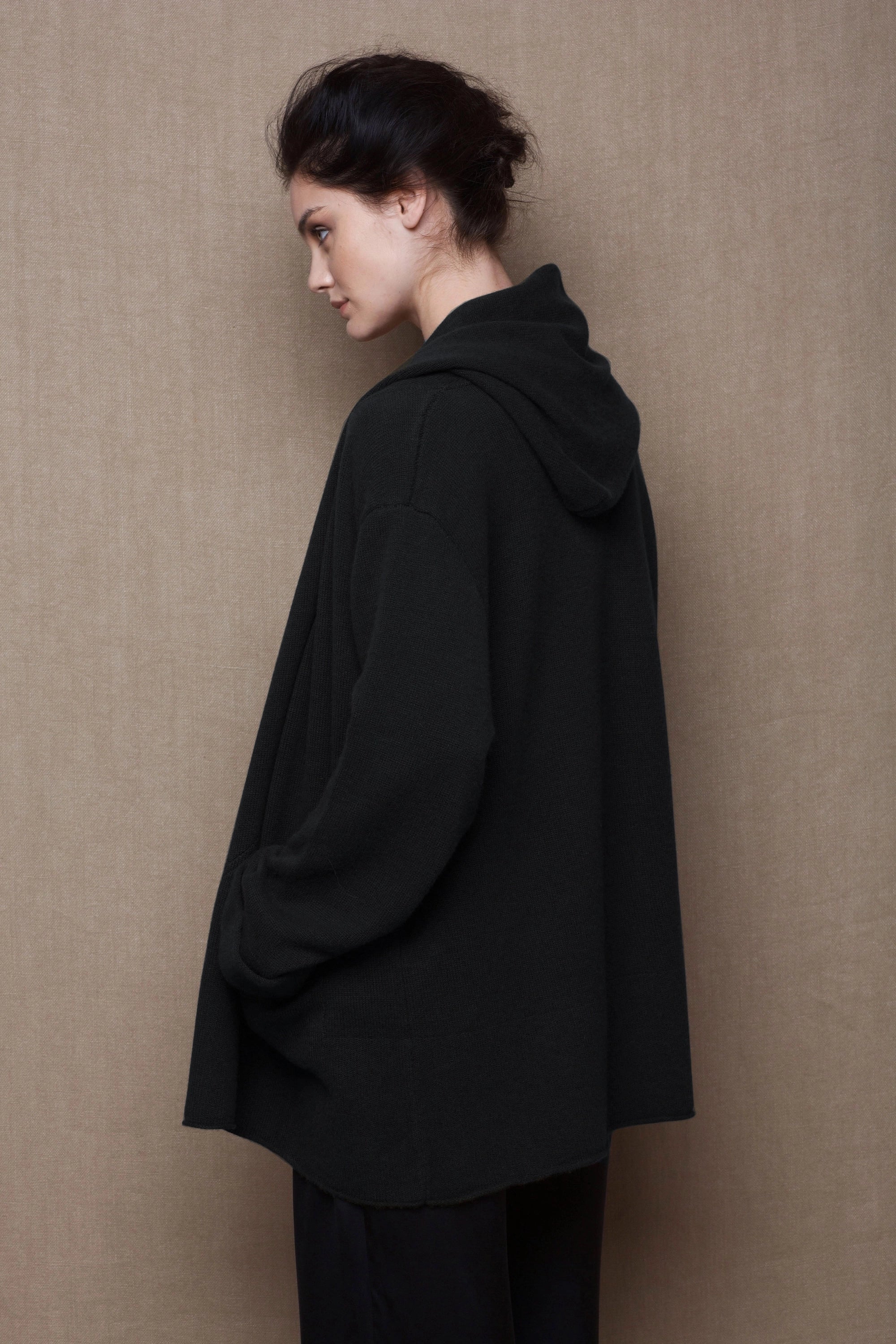 100% Cashmere Hooded Cardigan Coat in Black