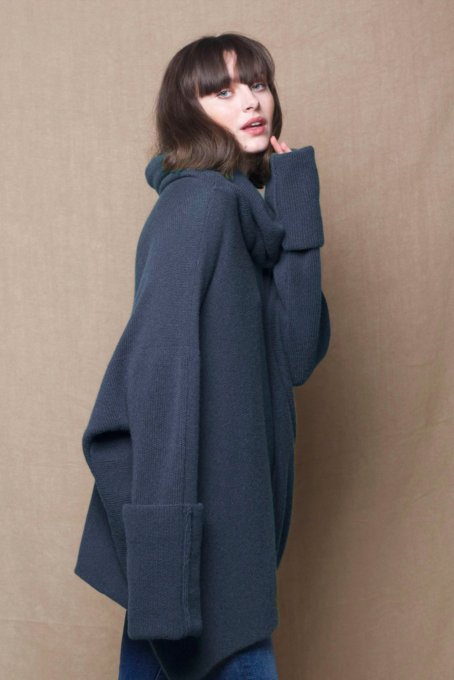 Luxury Cashmere Oversized Sweater in Blue