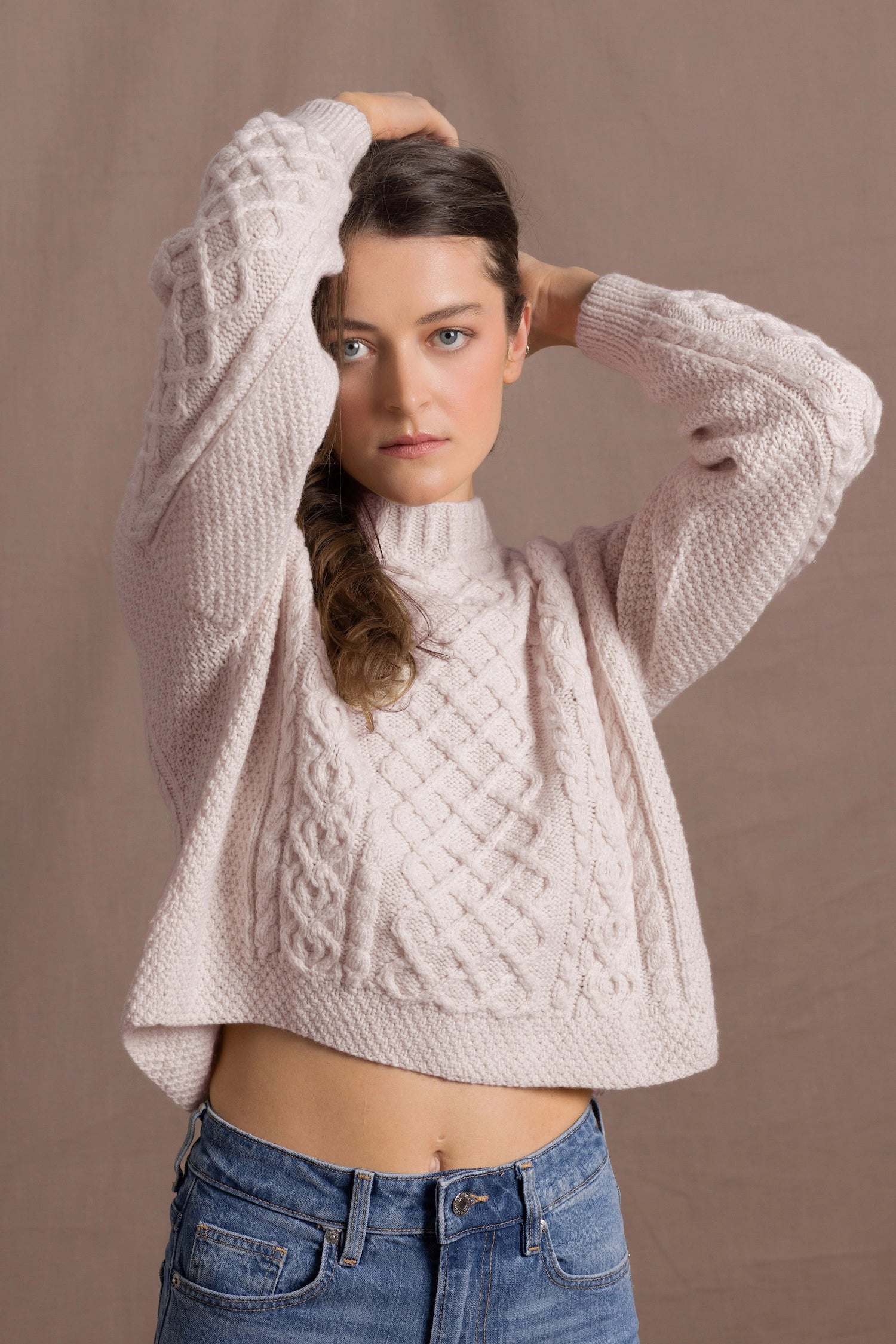 Authentic Irish 100% Pure Cashmere Aran Turtleneck Cropped Sweater in Pale Pink