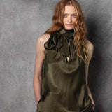 silk pussybow blouse in green