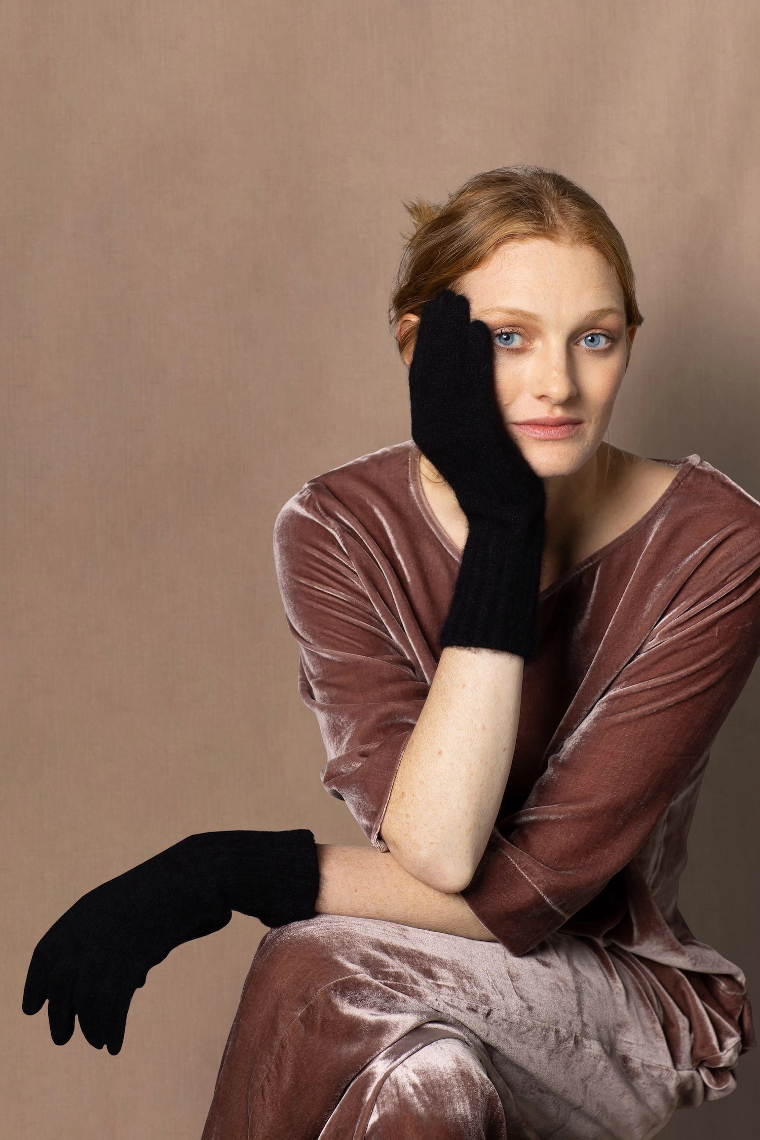 Cashmere Gloves in Black