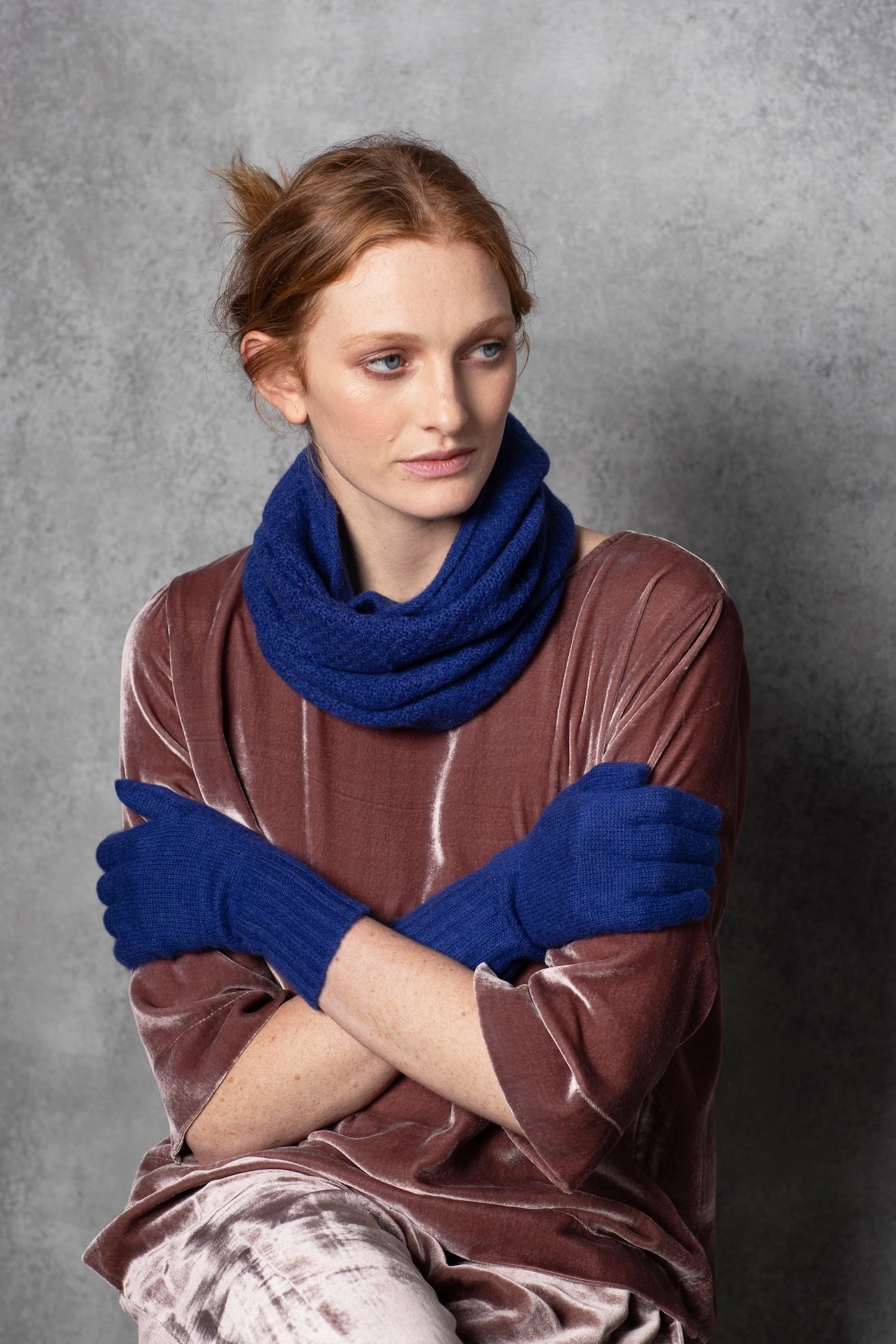 Cashmere Snood in Bright Blue
