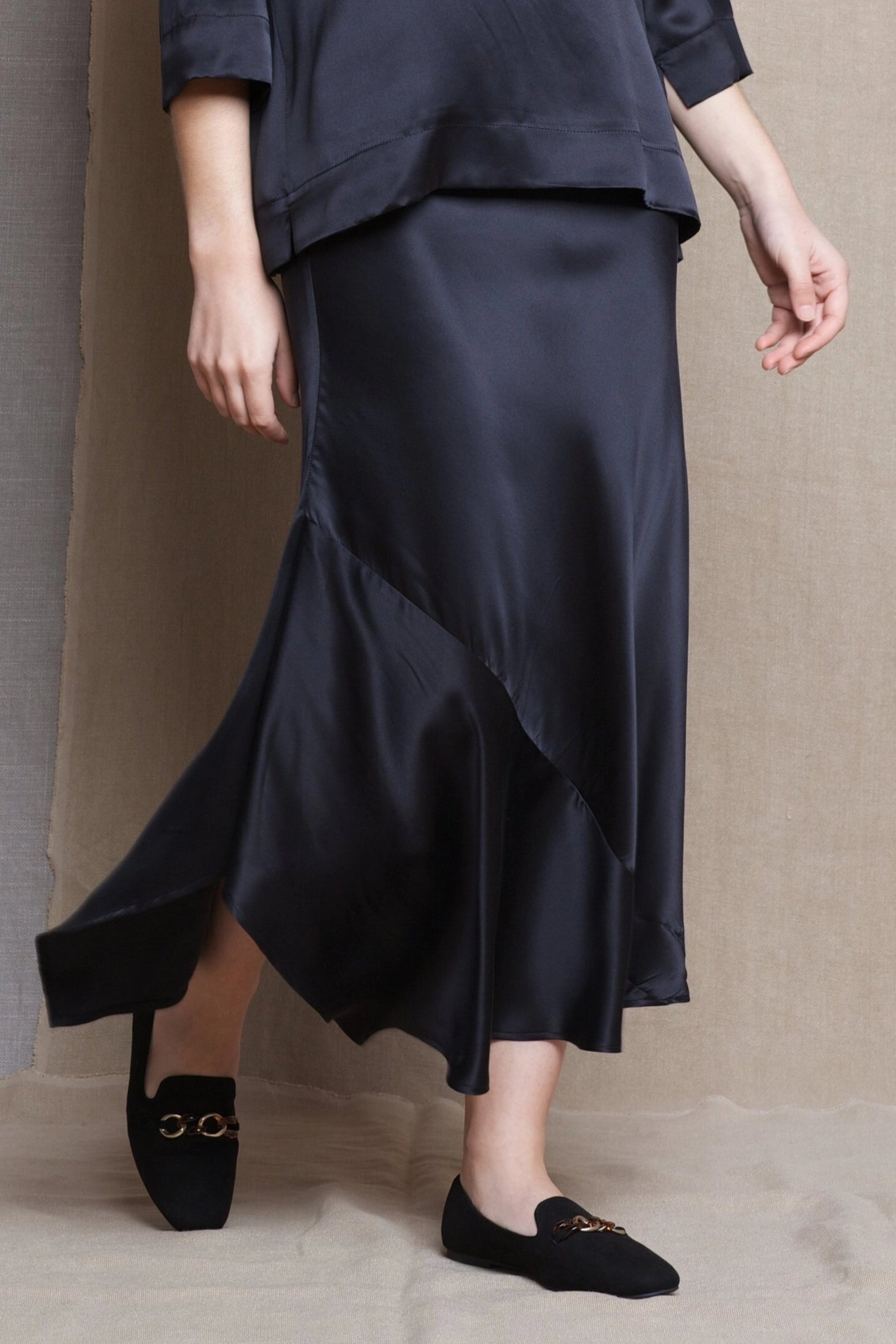 Luxury Silk Skirt in Black