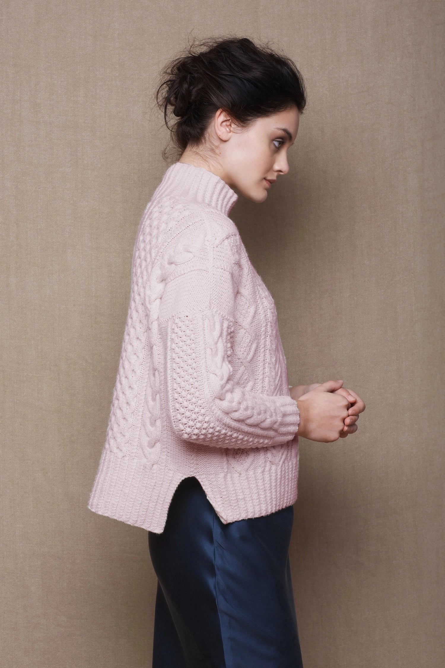 cashmere aran sweater in pink