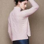 cashmere aran sweater in pink