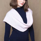 cashmere snood in light pink