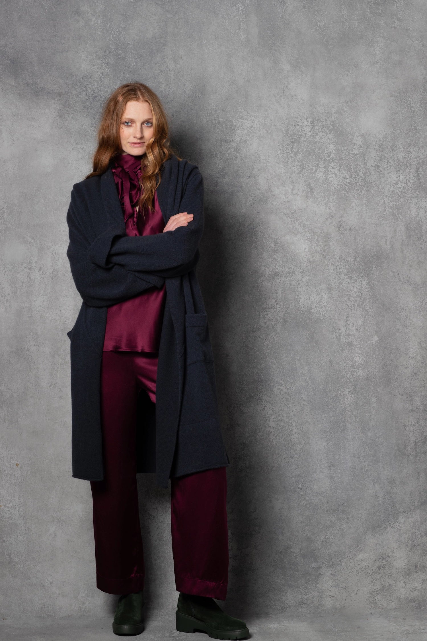 luxury oversized cashmere coat in navy blue