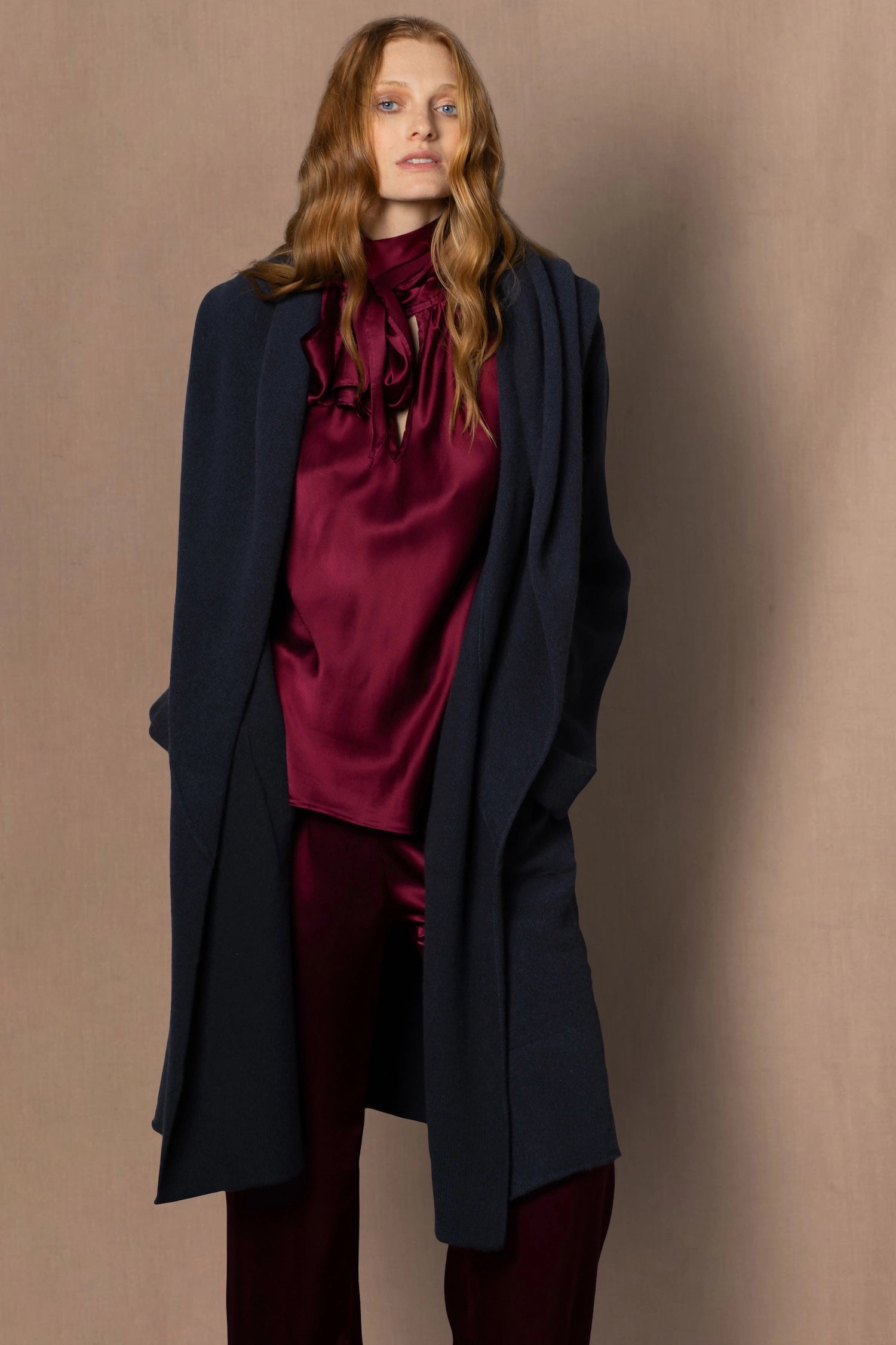 luxury oversized cashmere coat in navy blue