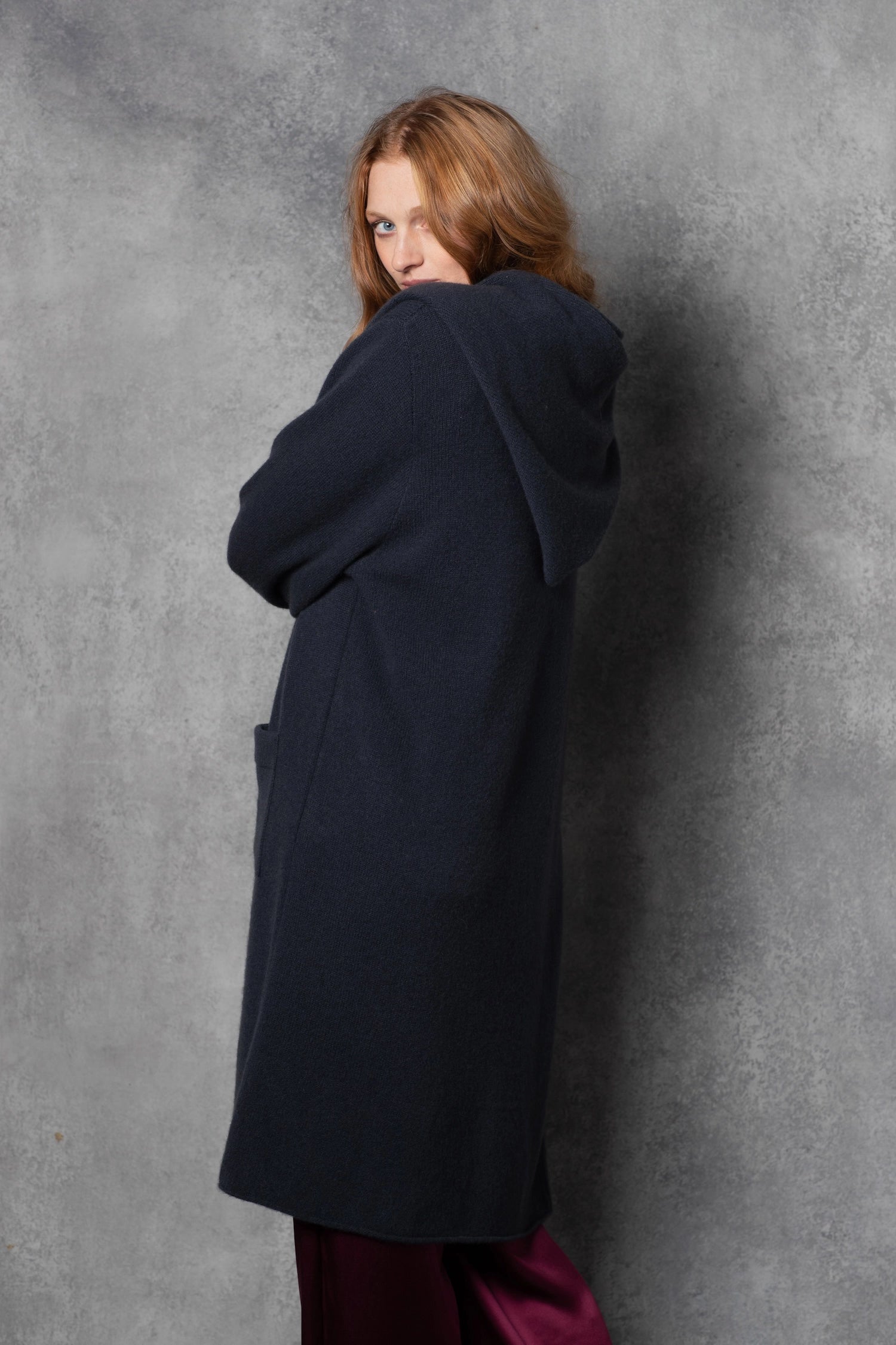 Long Cashmere Cardigan in Navy 