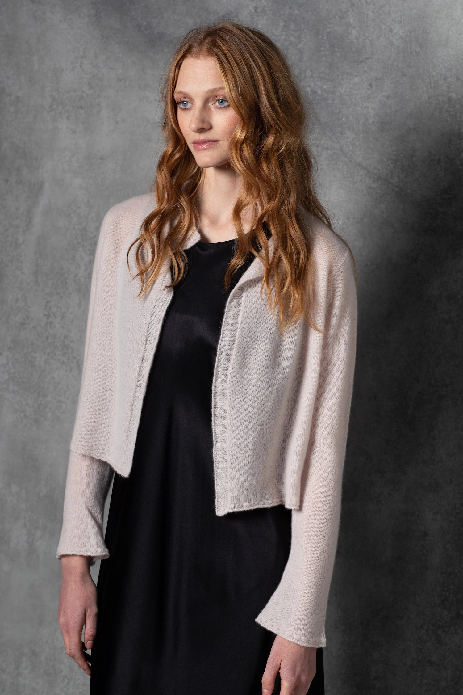 cashmere cardigan in nude