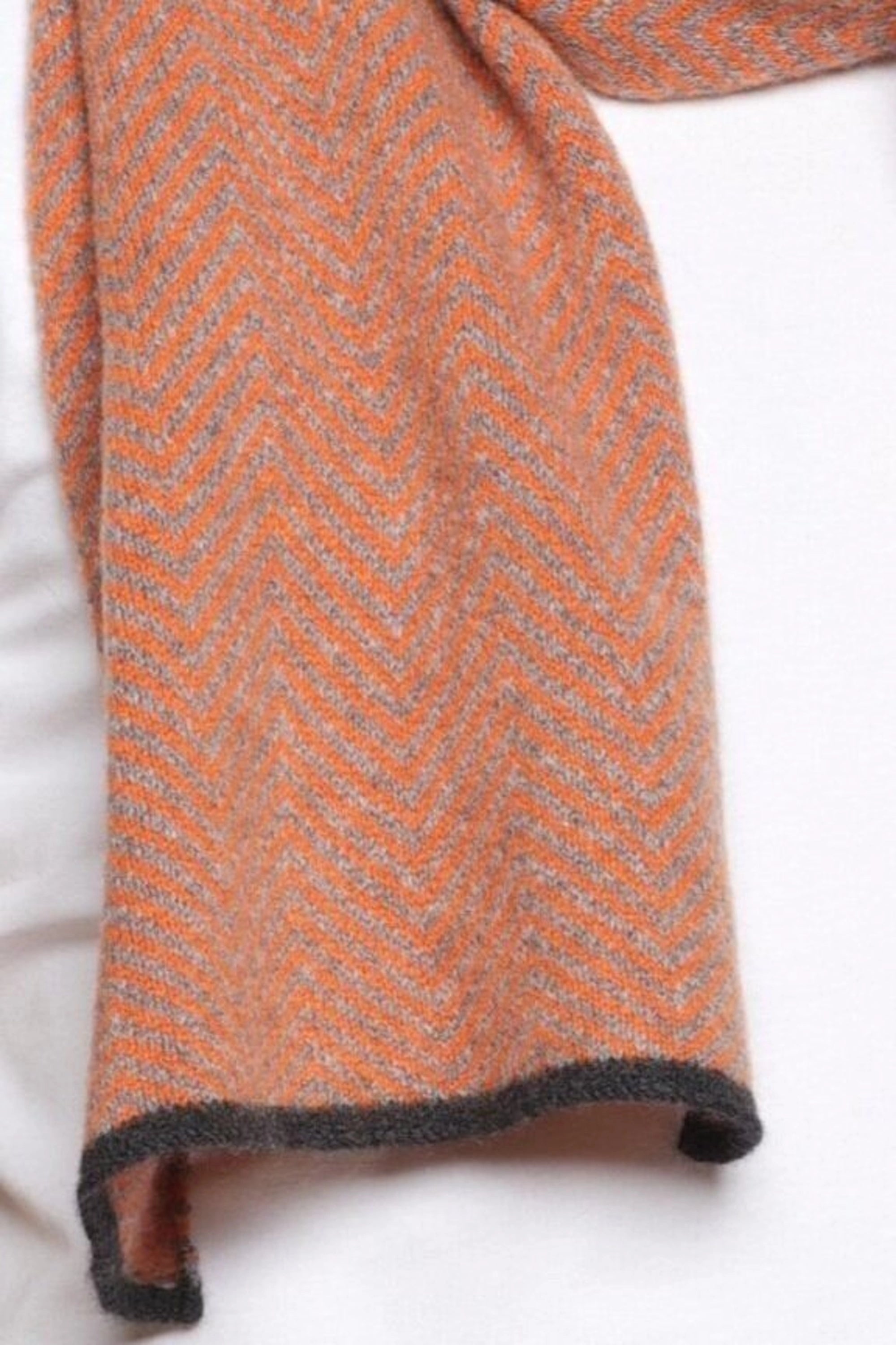 Luxury Cashmere Herringbone Men's Scarf