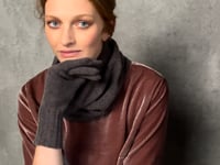 Cashmere Snood in Brown Video