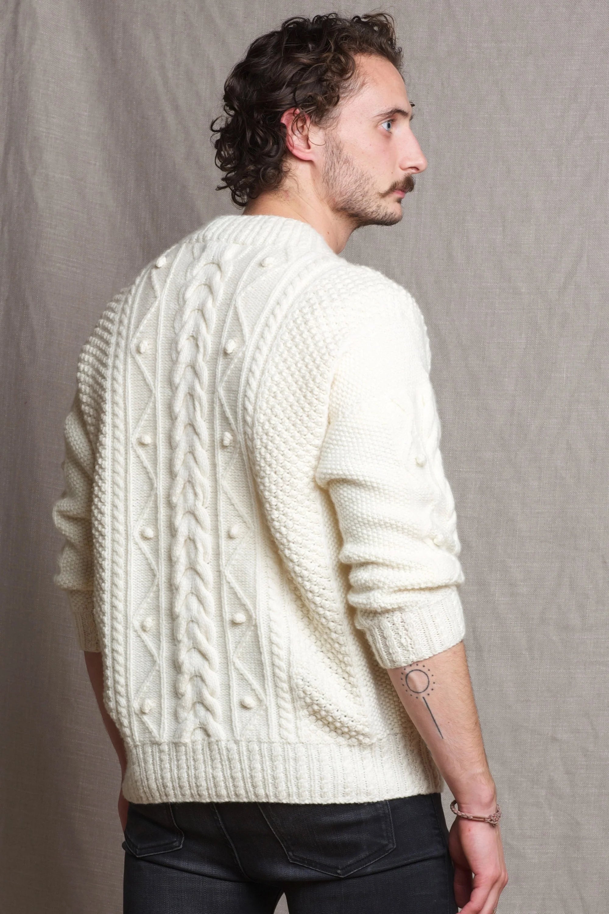 Luxury Cashmere Unisex Aran Sweater in Cream