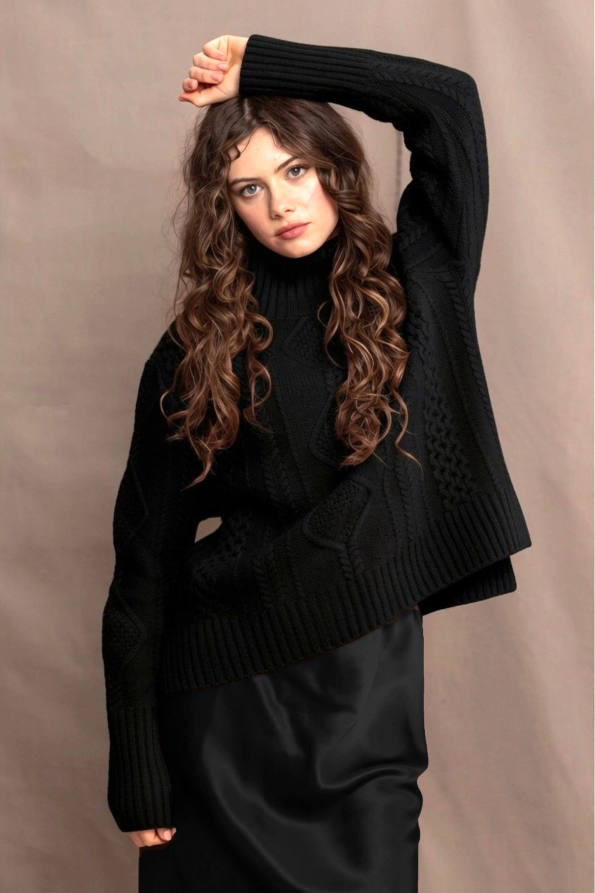 Flaithiúlach Cashmere Aran Sweater | Black
