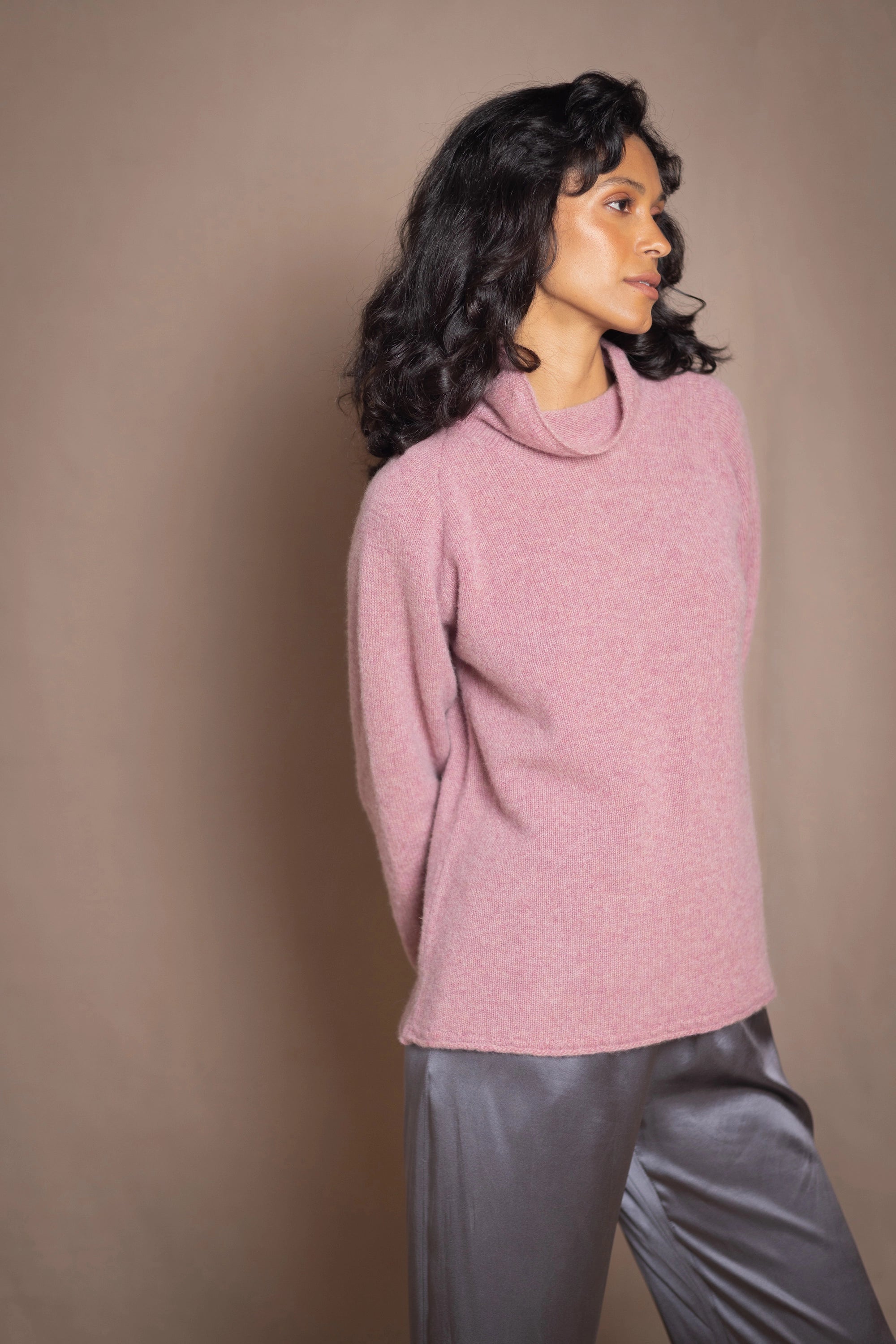 Full Bloom Cashmere Turtleneck Sweater | French Rose