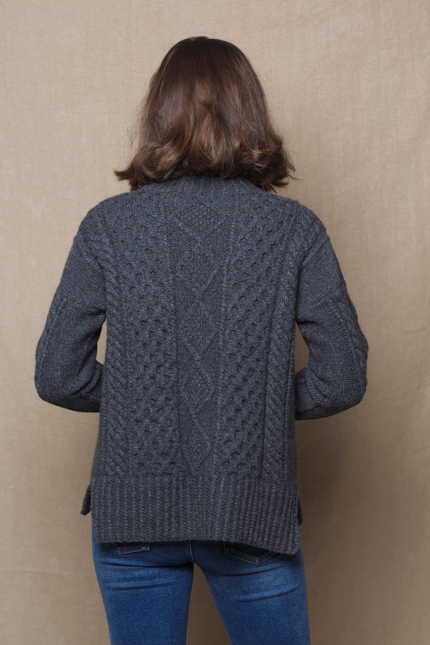 Cashmere Aran Sweater Sweater in Grey