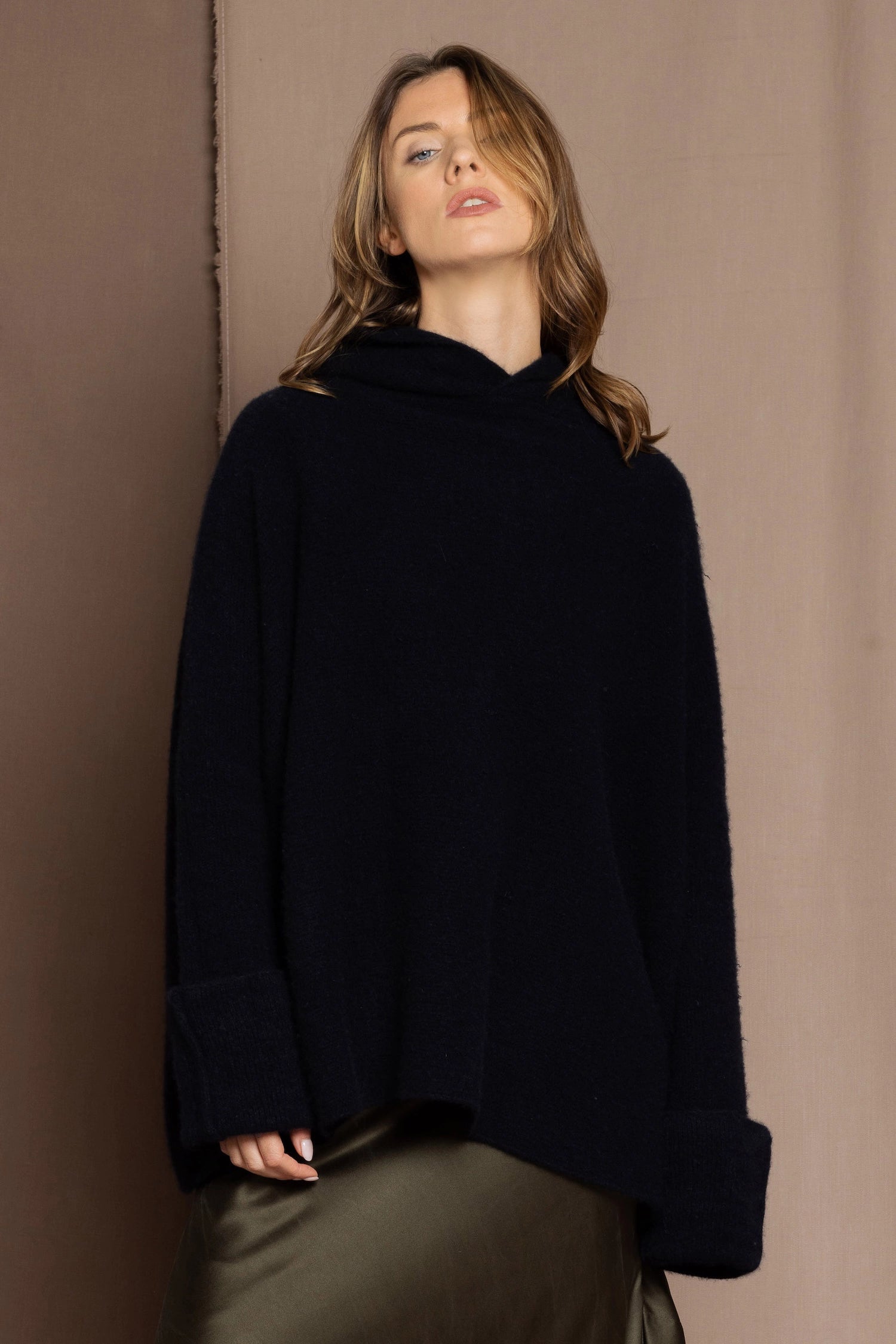 oversized cashmere hoodie sweater