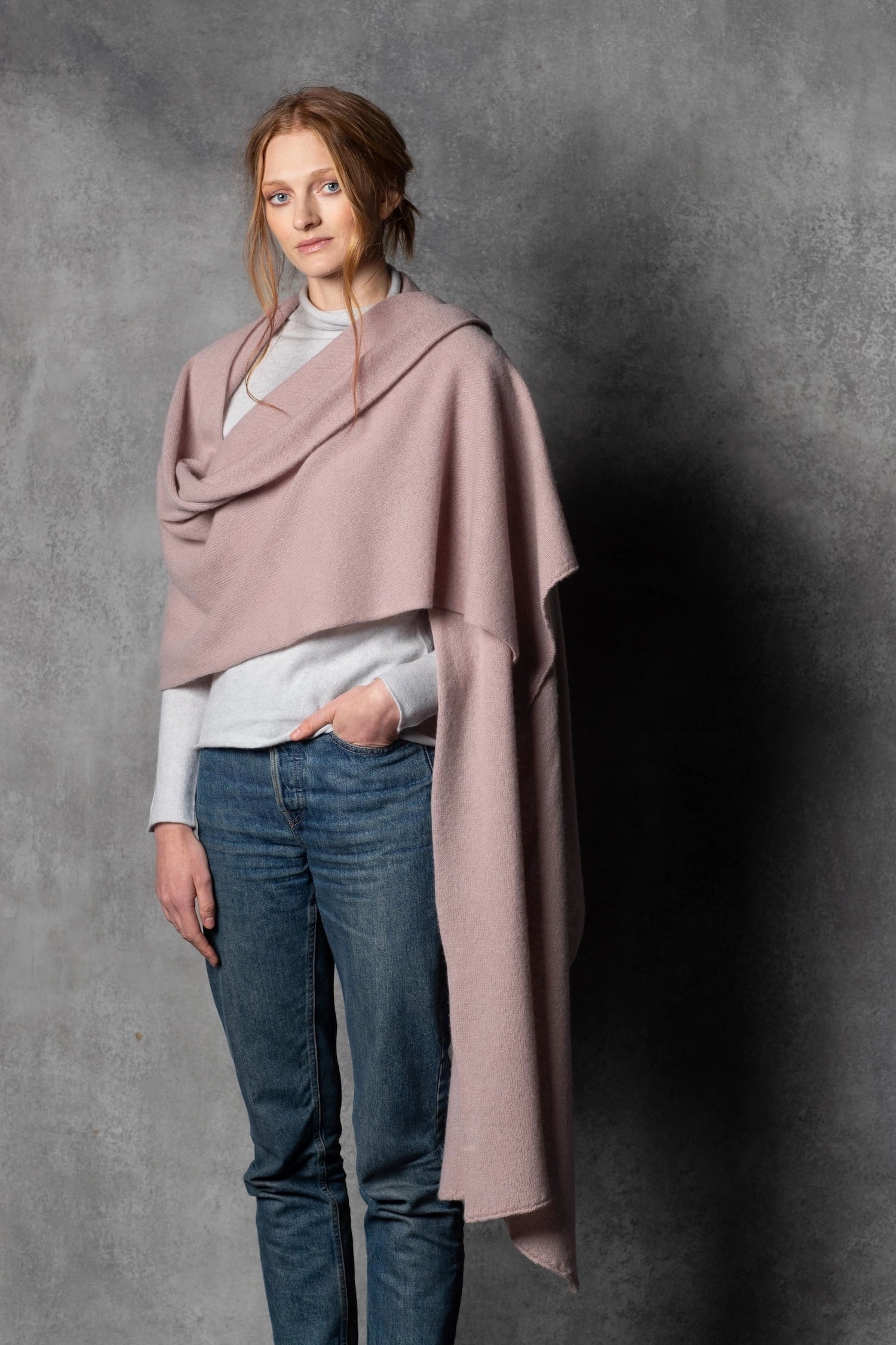 large cashmere shawl in pink