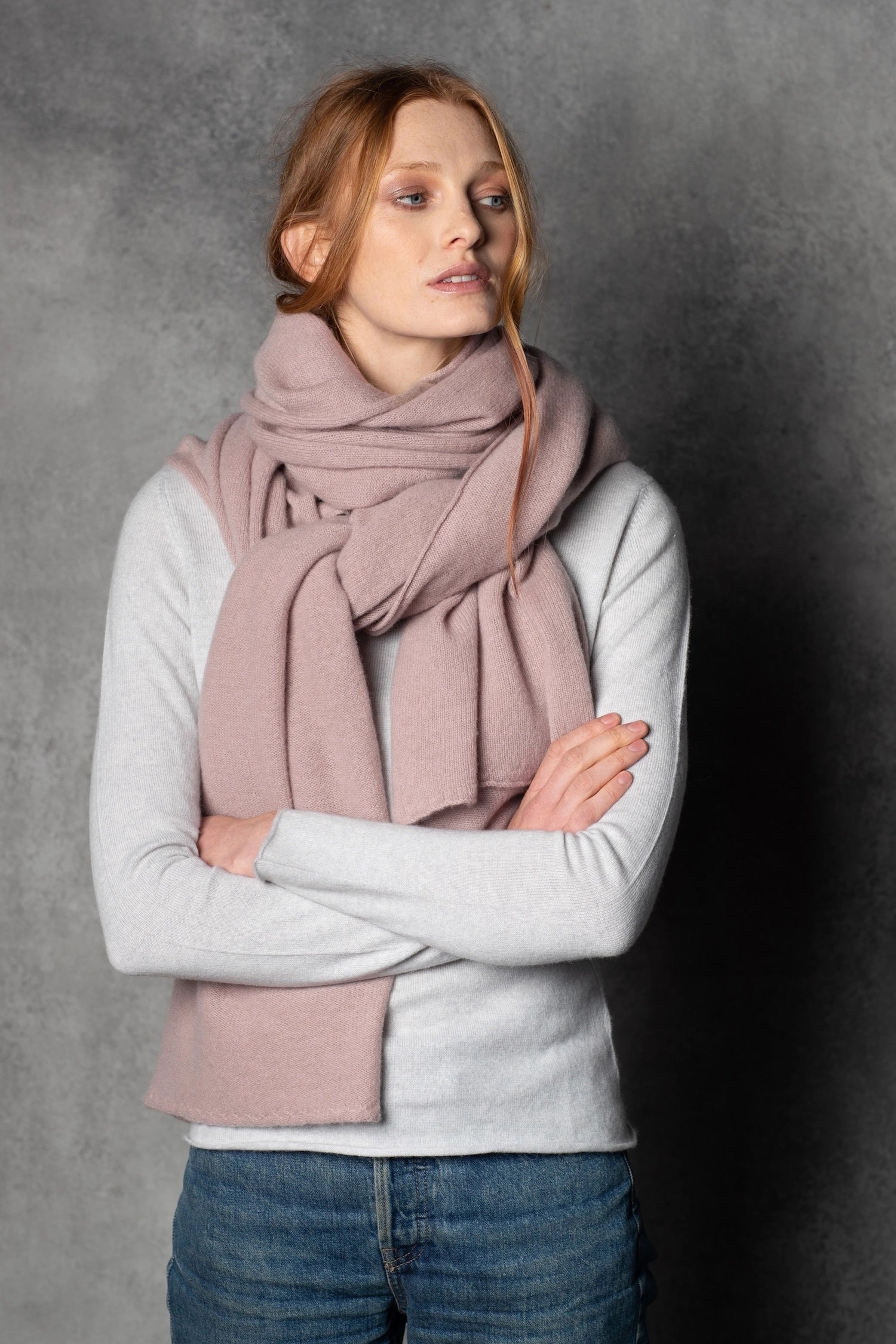 large cashmere scarf in dusty pink