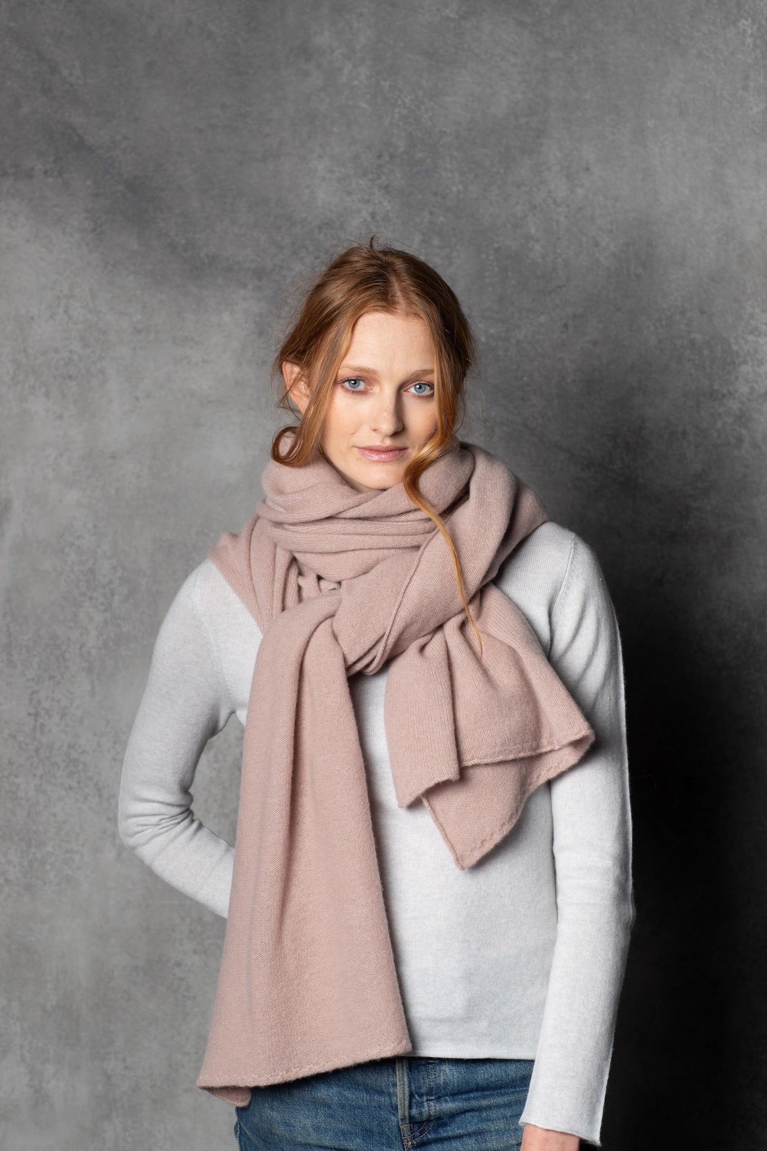 Large cashmere wrap scarf in dusty pink