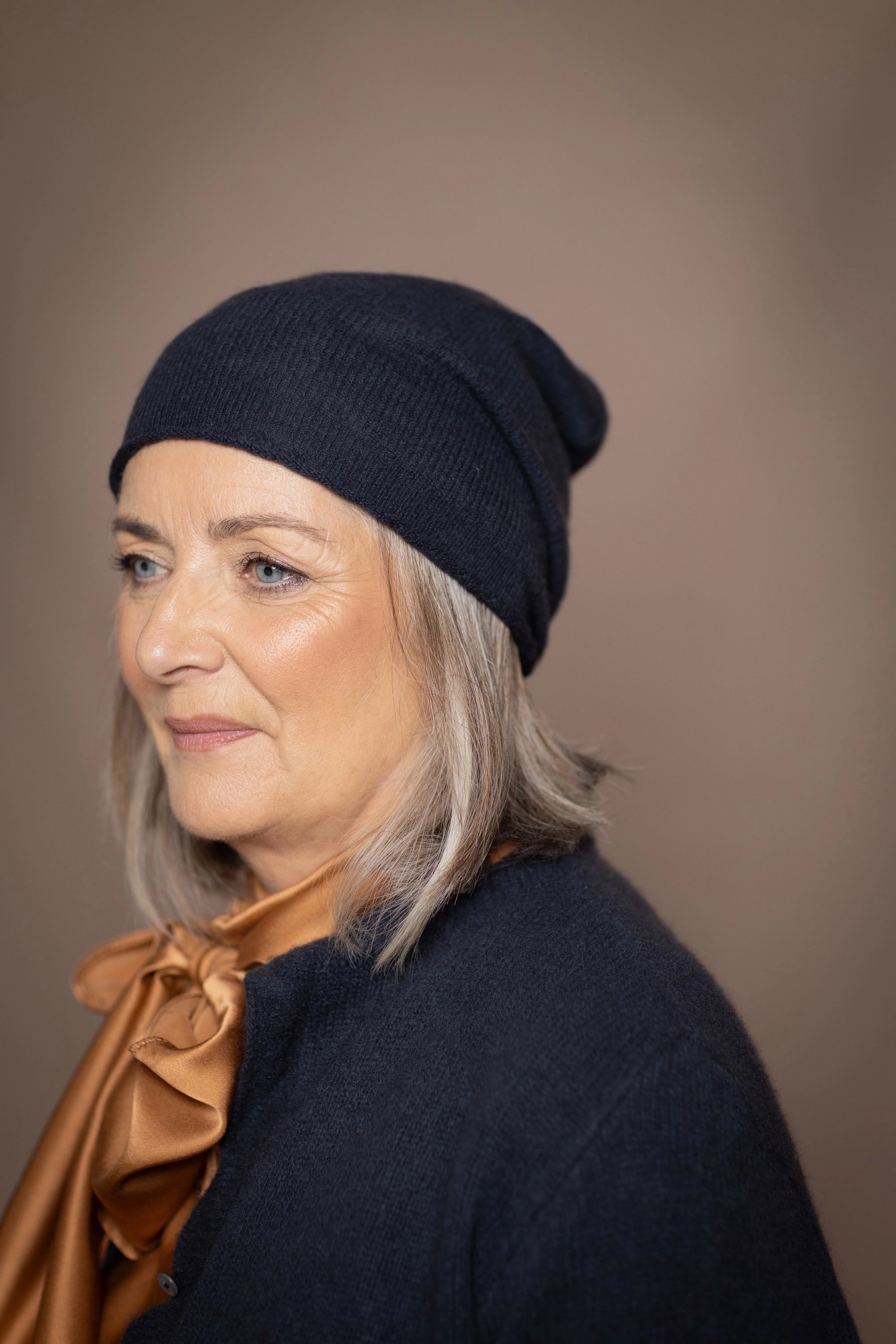 Harri Cashmere Beanie Hat | Ink
