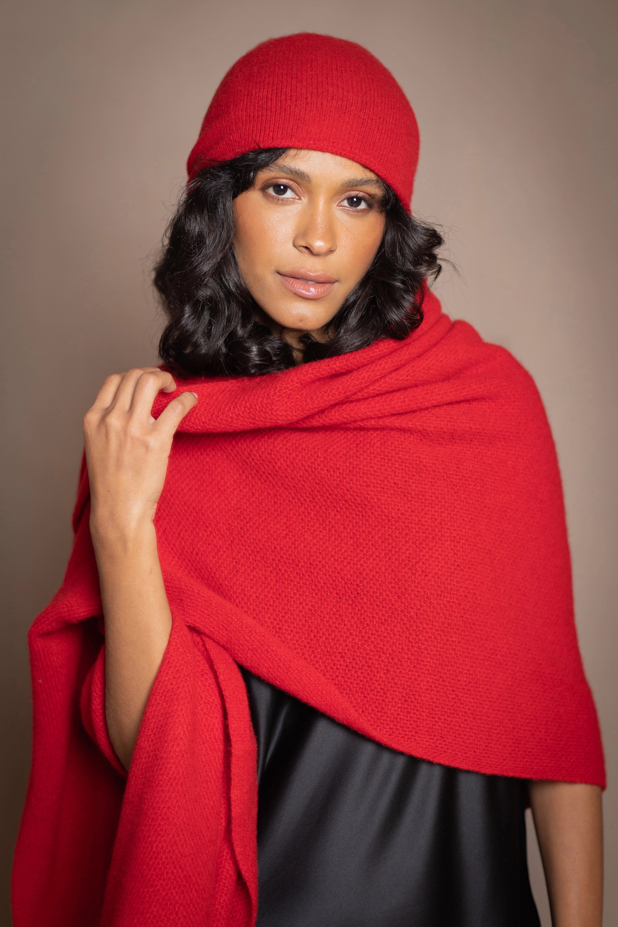 Harri Cashmere Beanie Hat | Ruby