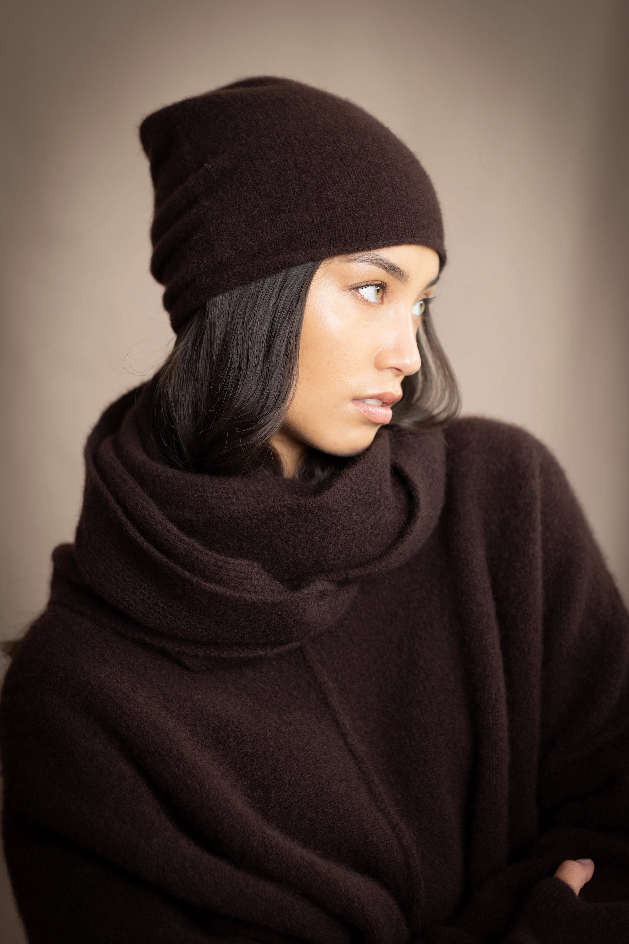 Moss Unisex Cashmere Snood | Truffle