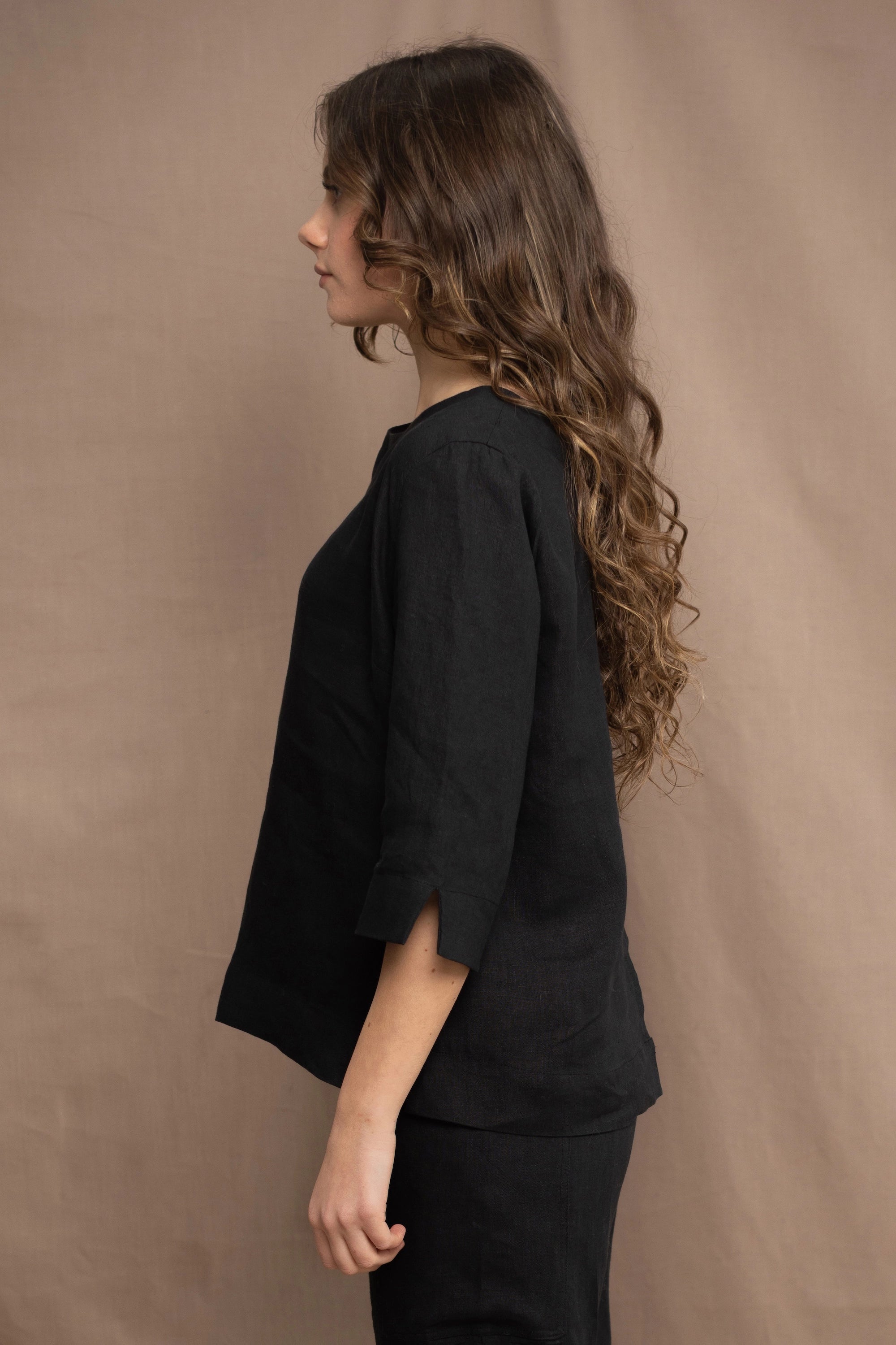 Linen Bracelet Sleeve Top | Black