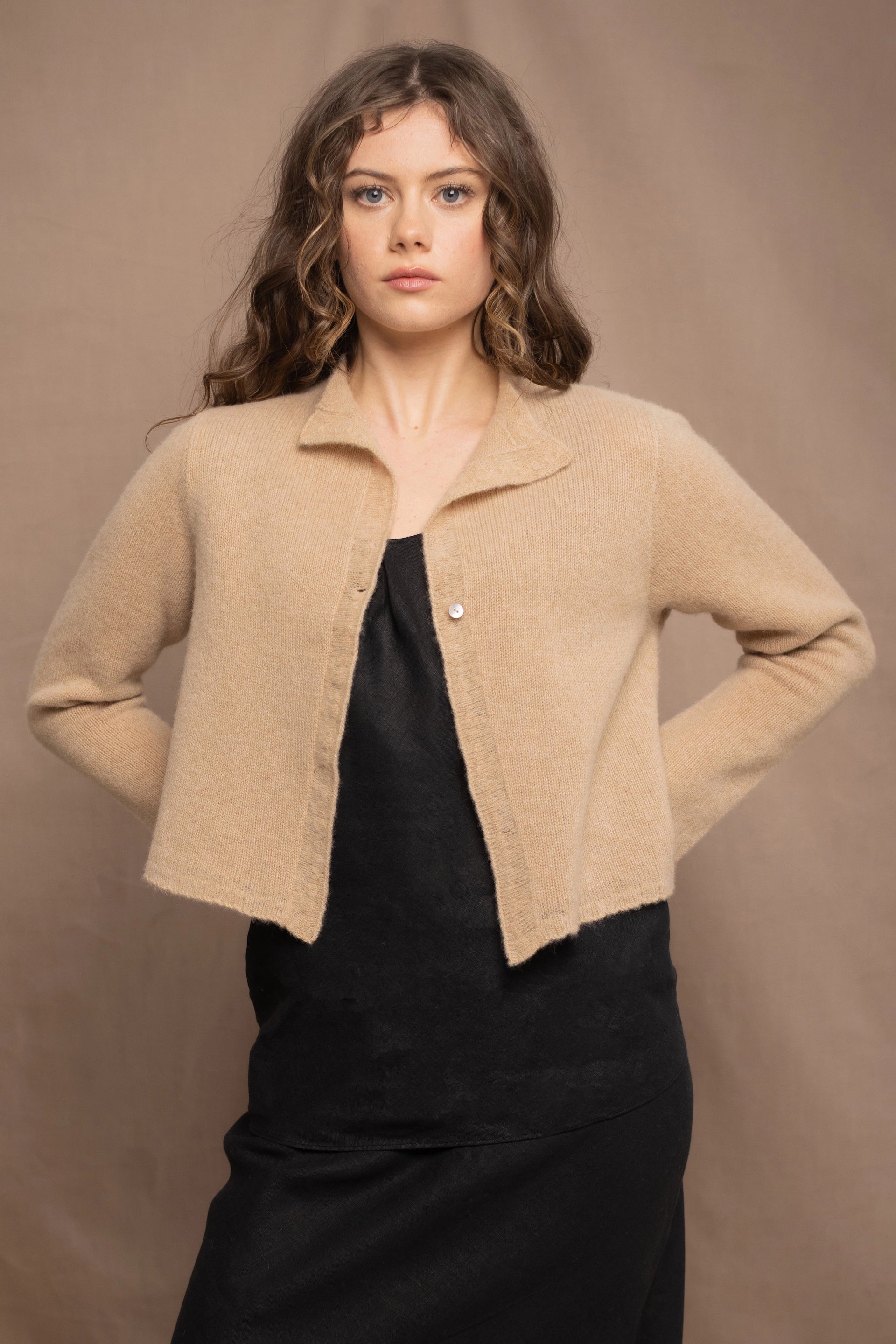 Lottie Cashmere Cardigan in Sand Storm | Made in Ireland – Madigan