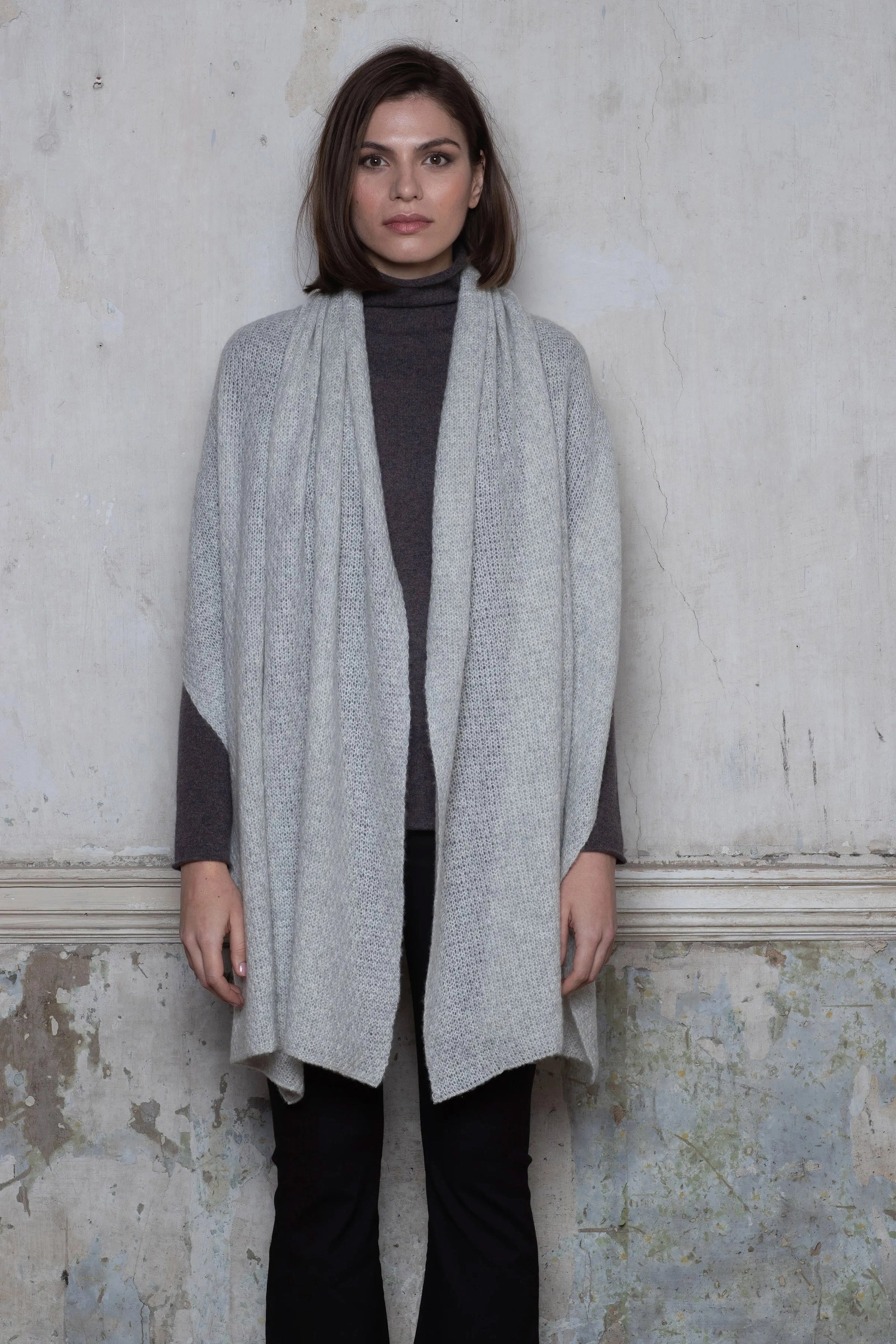 Large Cashmere Wrap Scarf in Grey
