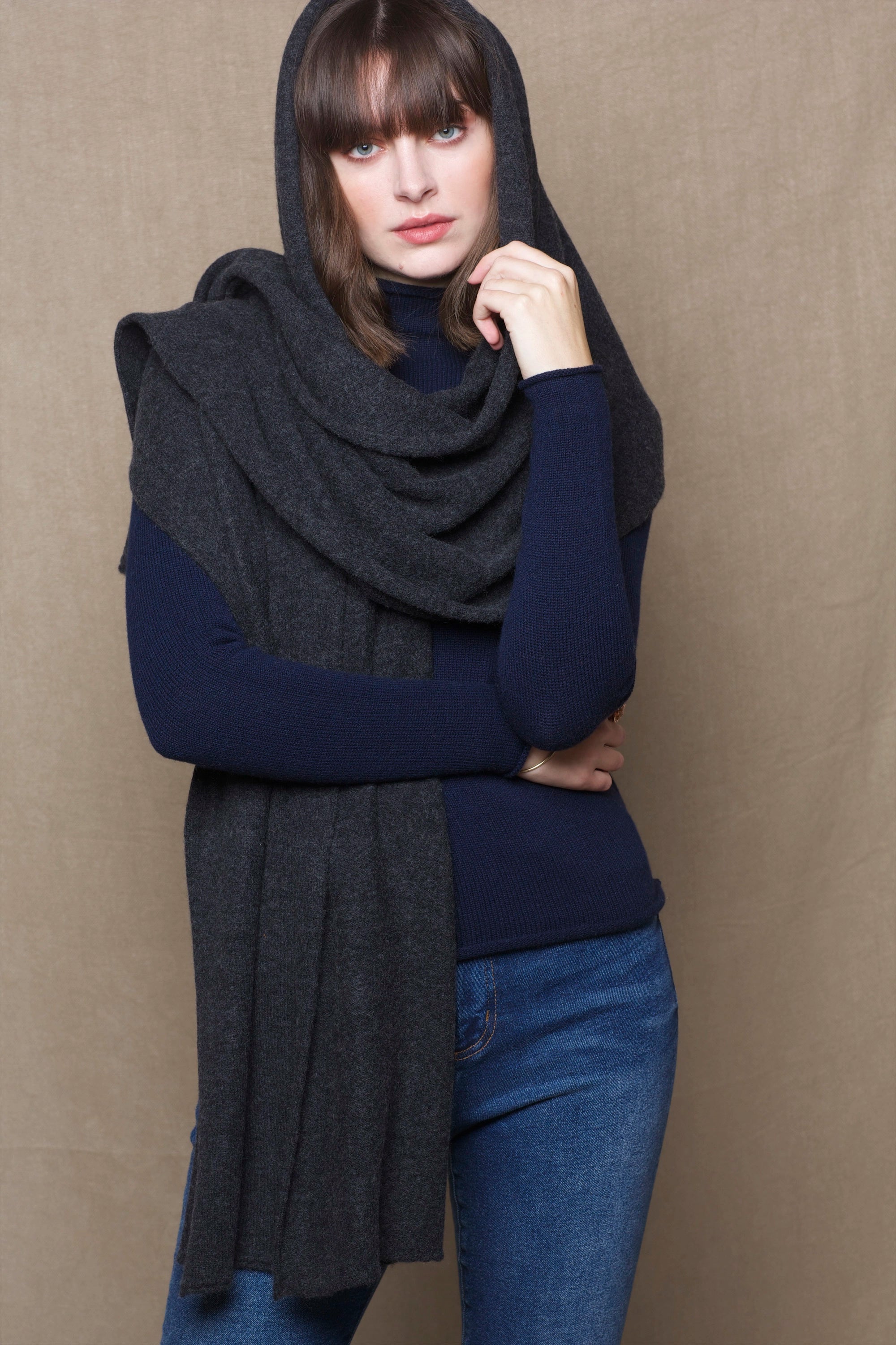 Large Luxury Cashmere Scarf in Charcoal Grey