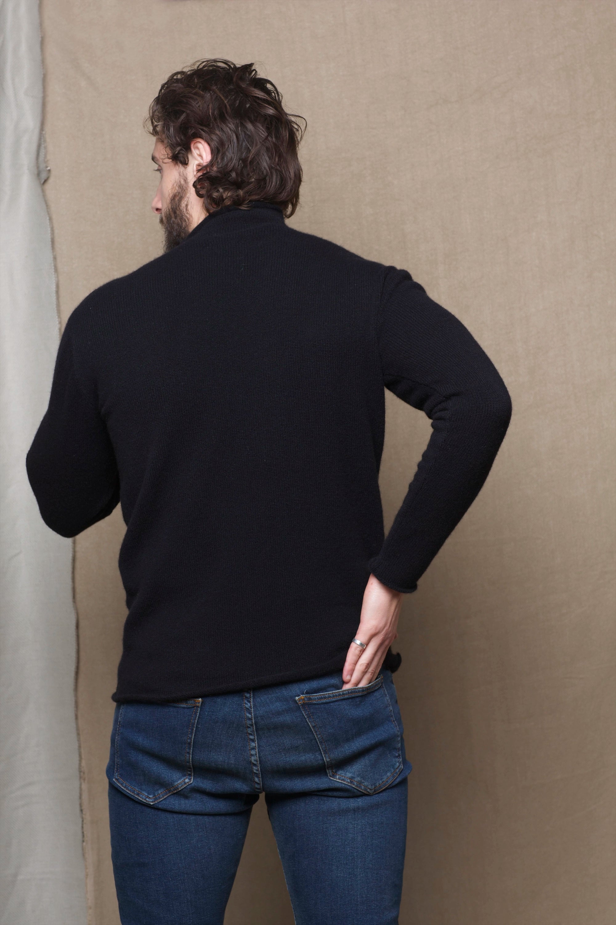 Luxury Cashmere Mens Turtleneck Sweater Black