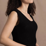a sleeveless cashmere lace tee sweater in black