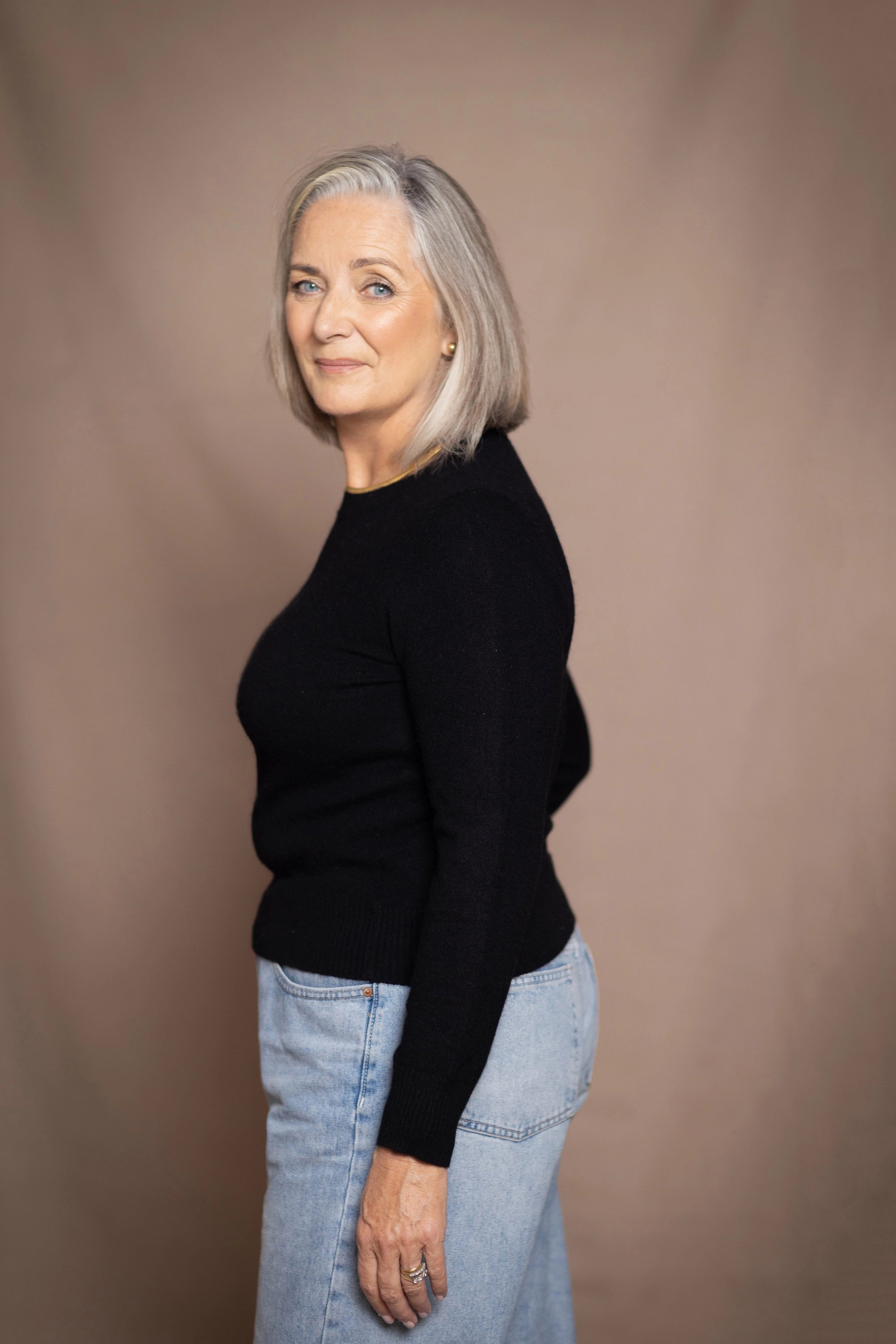 Essential Cashmere Sweater | Black