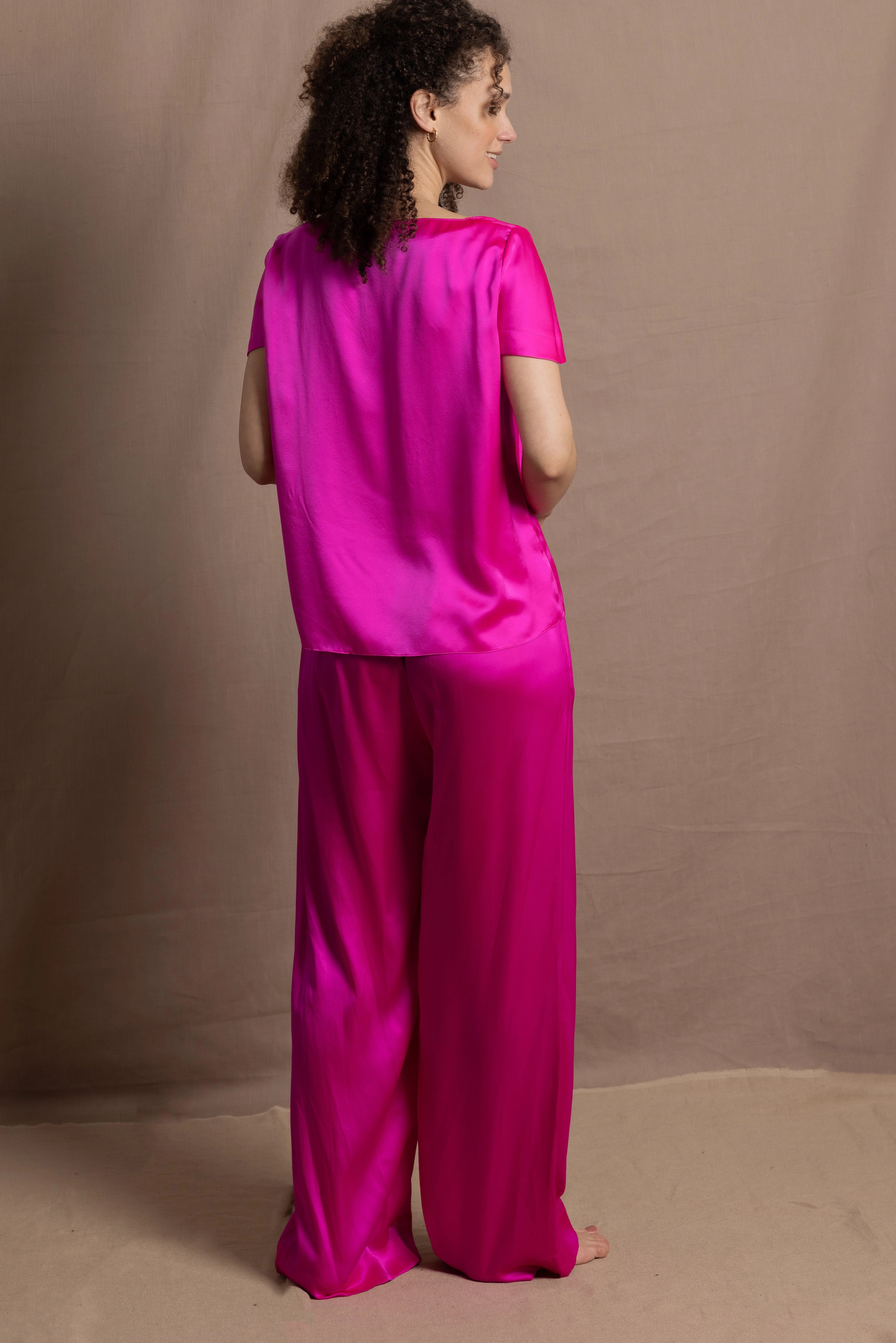 Pure silk 100% trousers in a bright pink colour