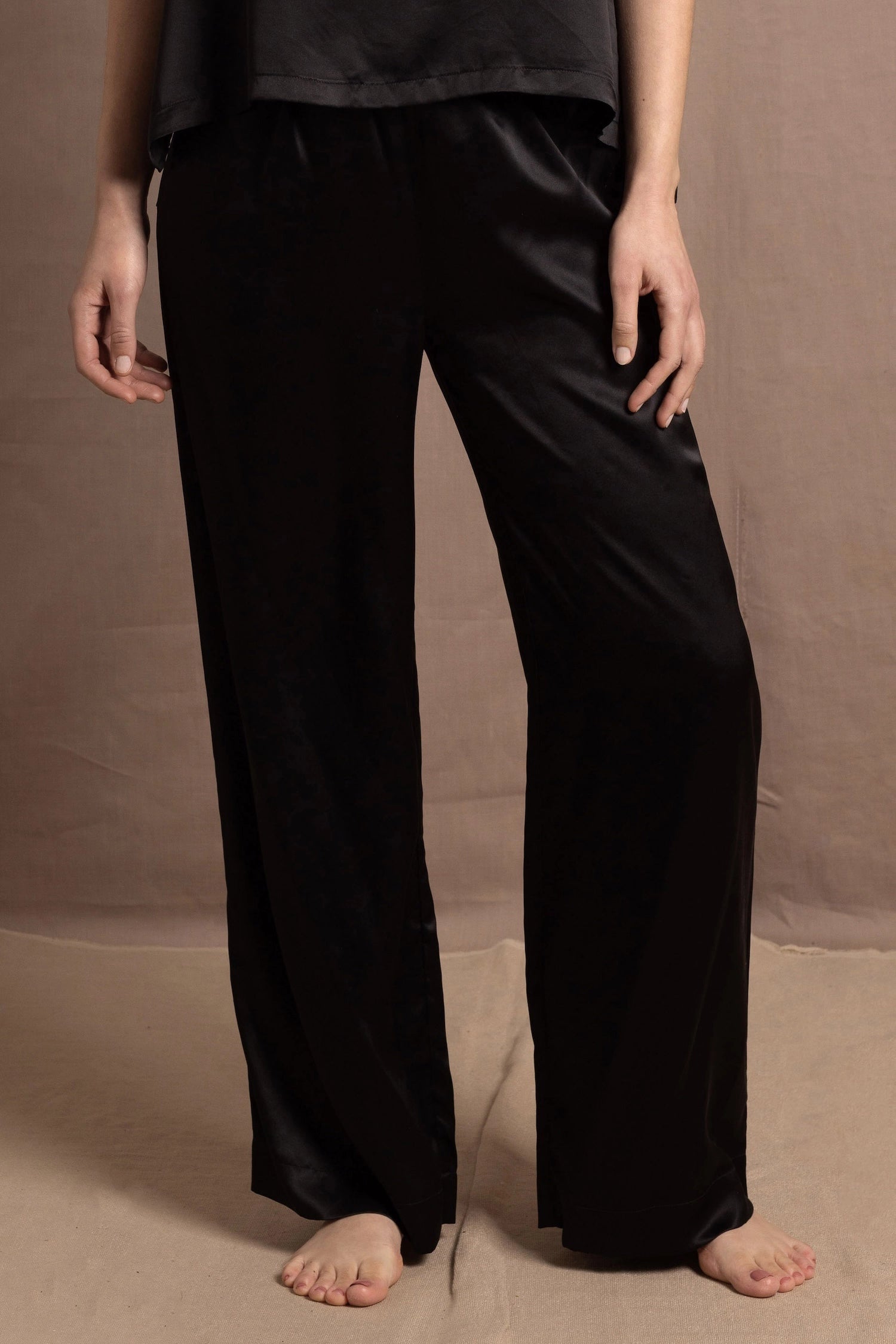 luxury trousers made from 100% silk in black