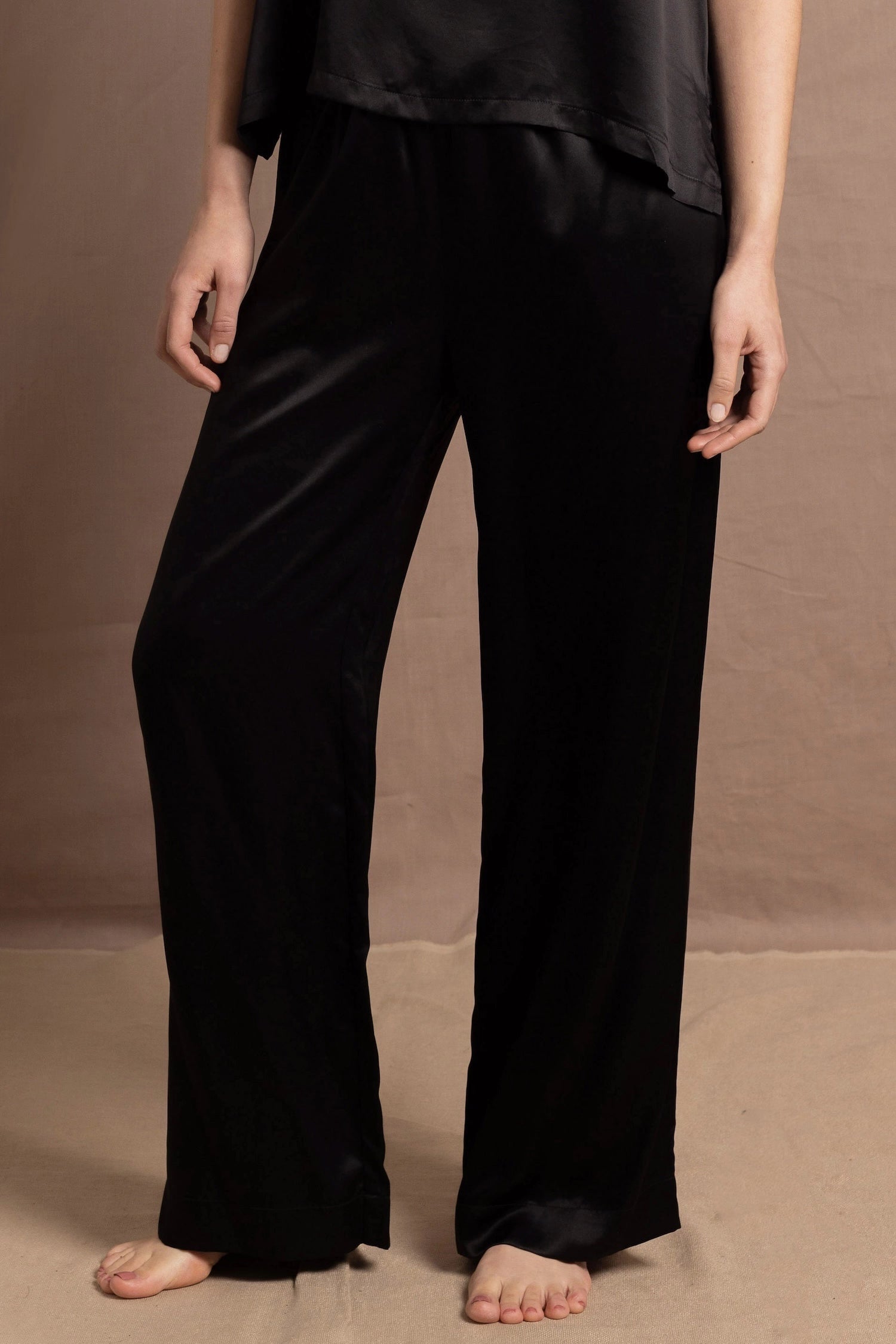 luxury trousers made from 100% silk in black