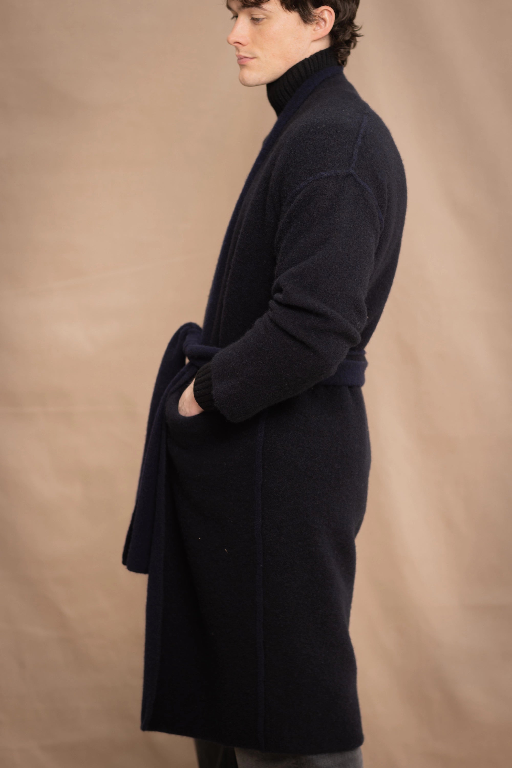 Full Bloom Cocoon Cashmere Coat | Black/Navy