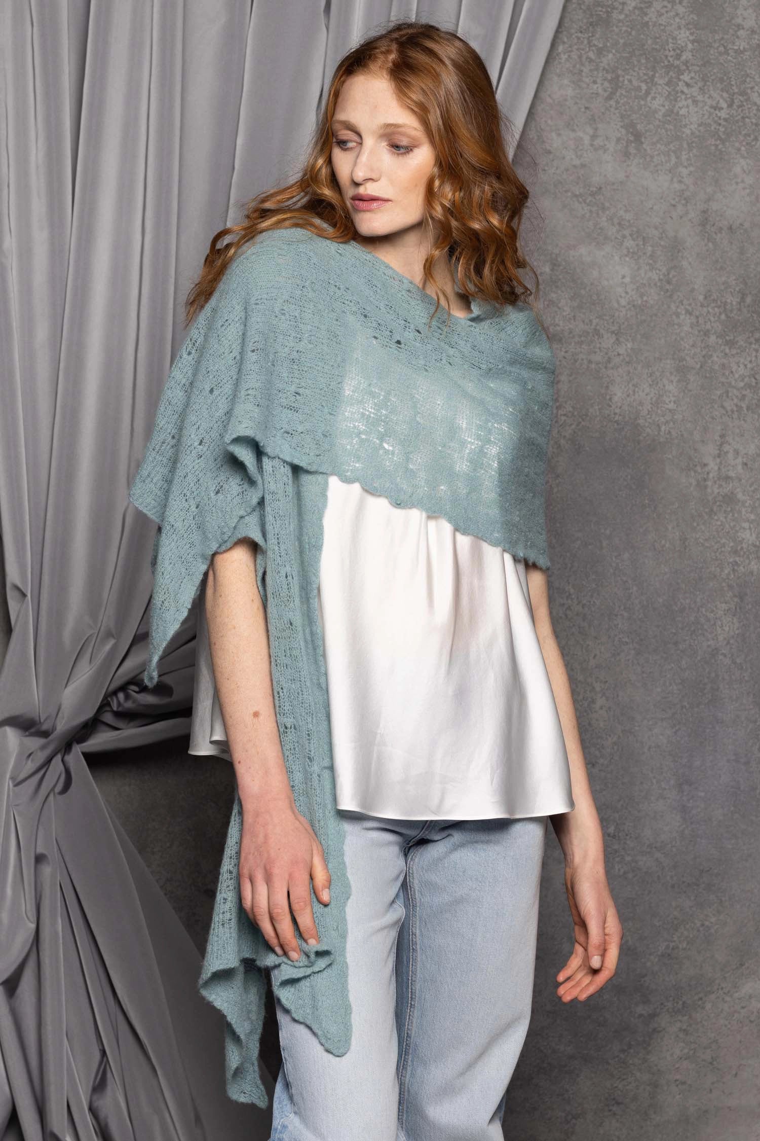 Lace Lightweight Cashmere Wrap in Turquoise