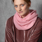Cashmere Snood in Pink