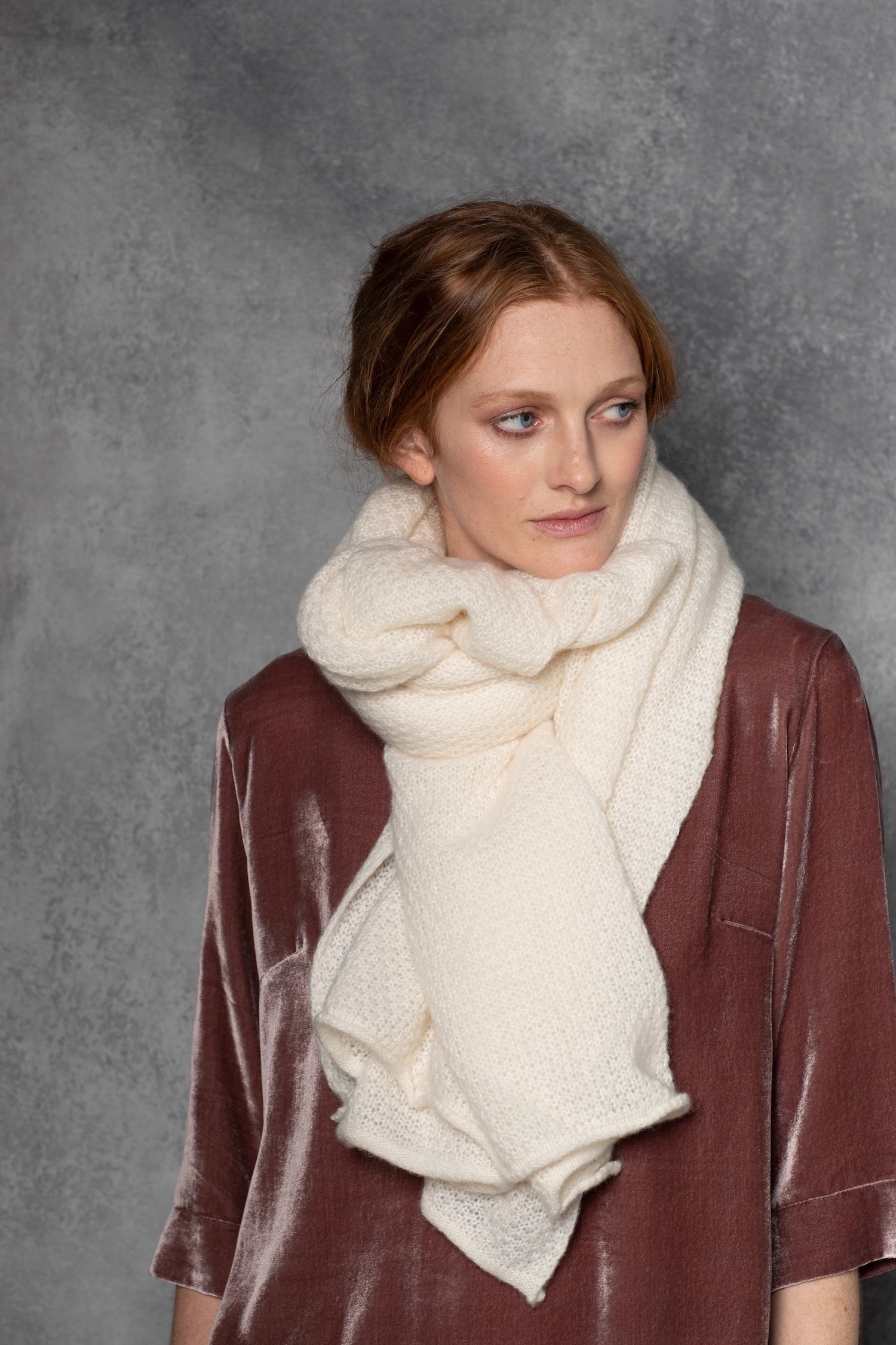 Luxury Cashmere Large Wrap Scarf in Cream