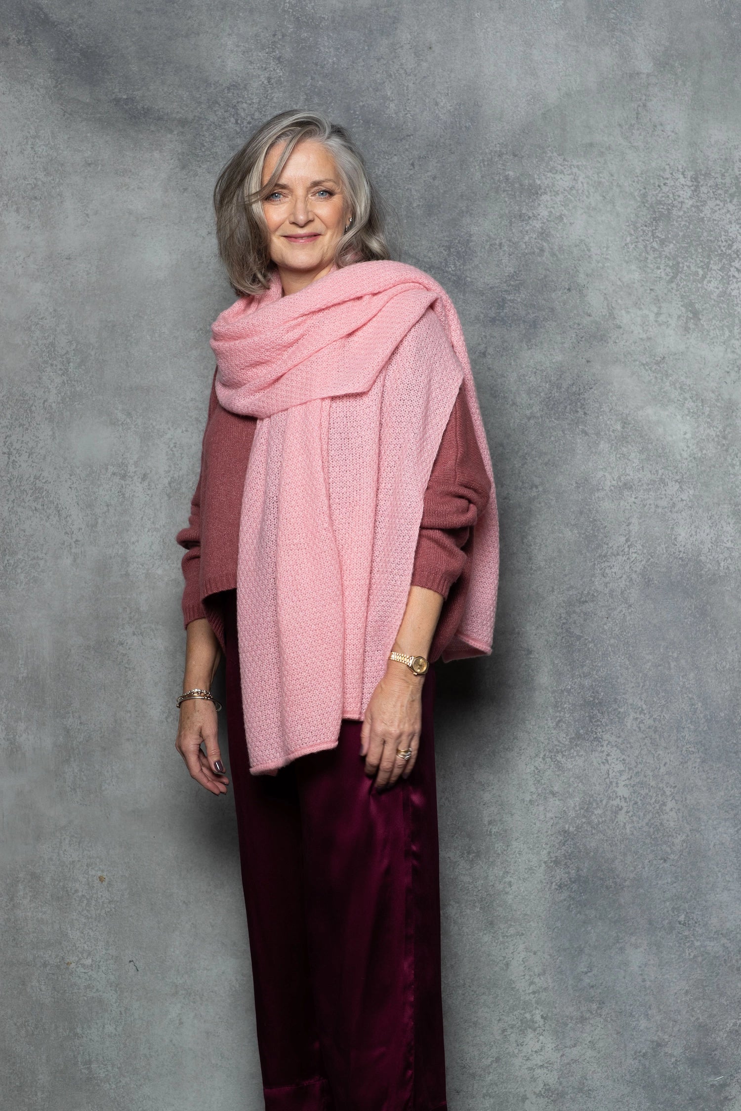 Luxury Cashmere Large Wrap Scarf in Light Pink