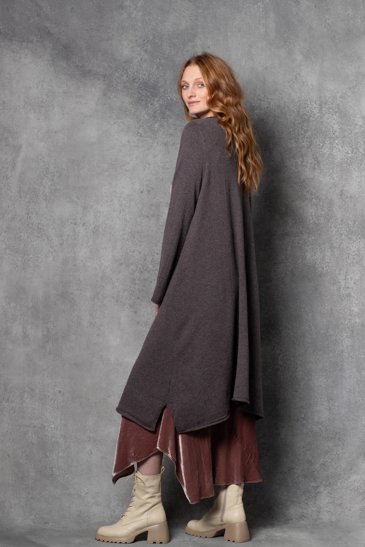 Long Cashmere Cardigan in Brown